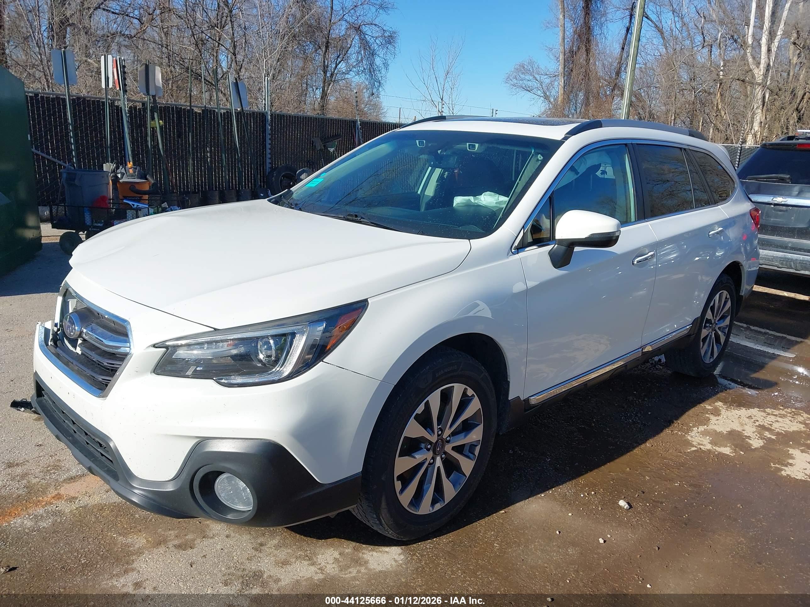 SUBARU OUTBACK image 2