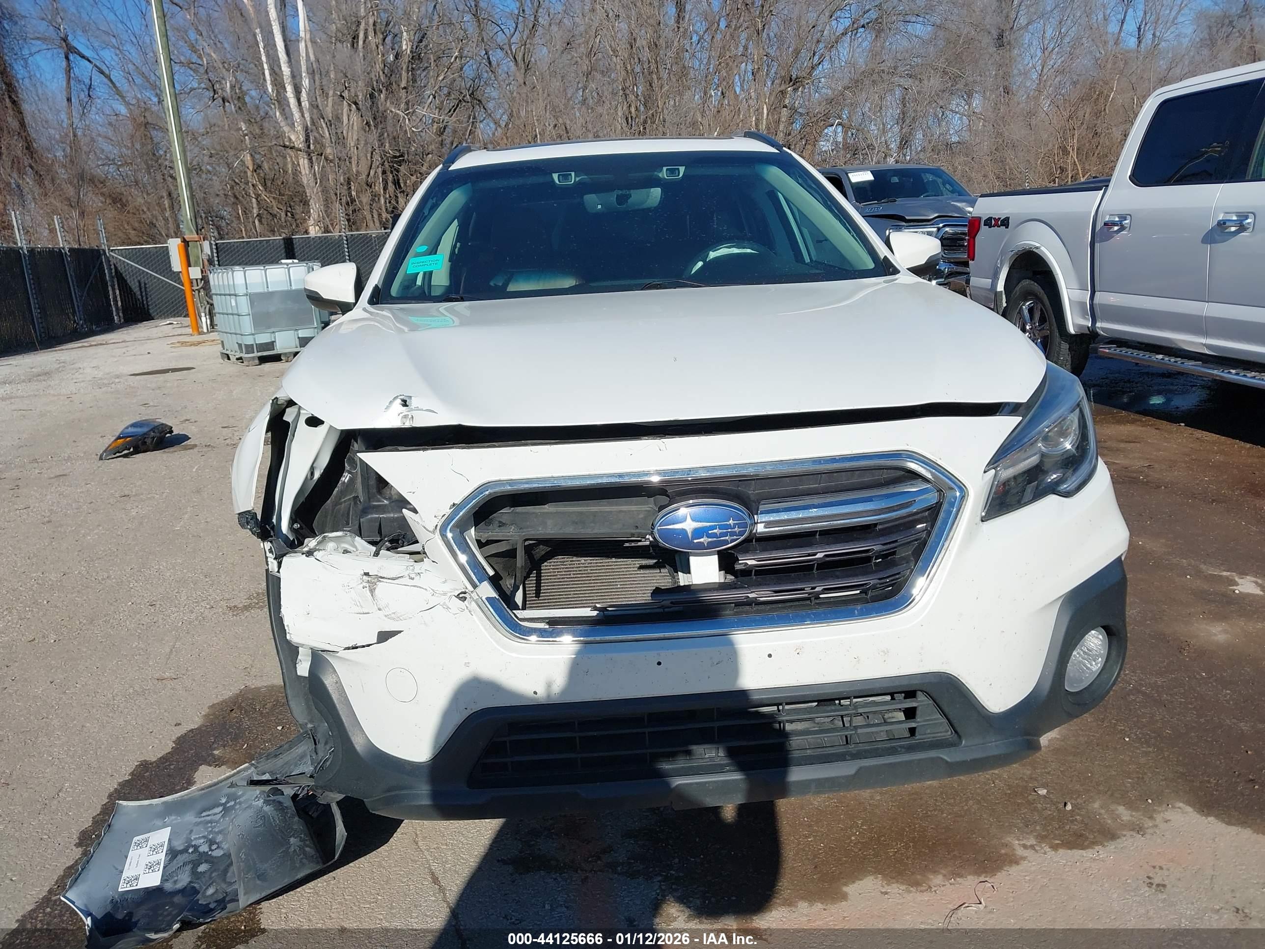 SUBARU OUTBACK image 6