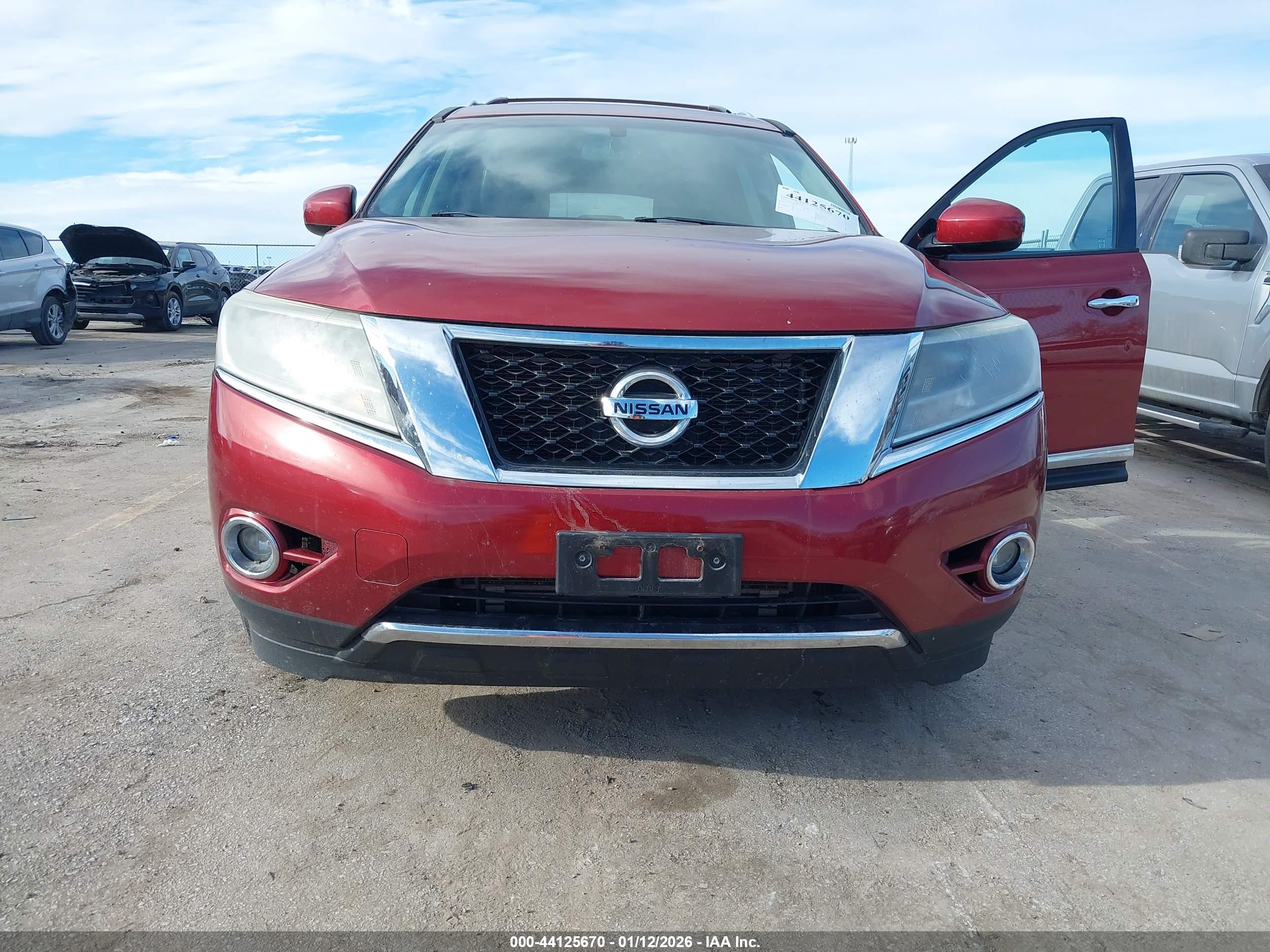 NISSAN PATHFINDER image 6