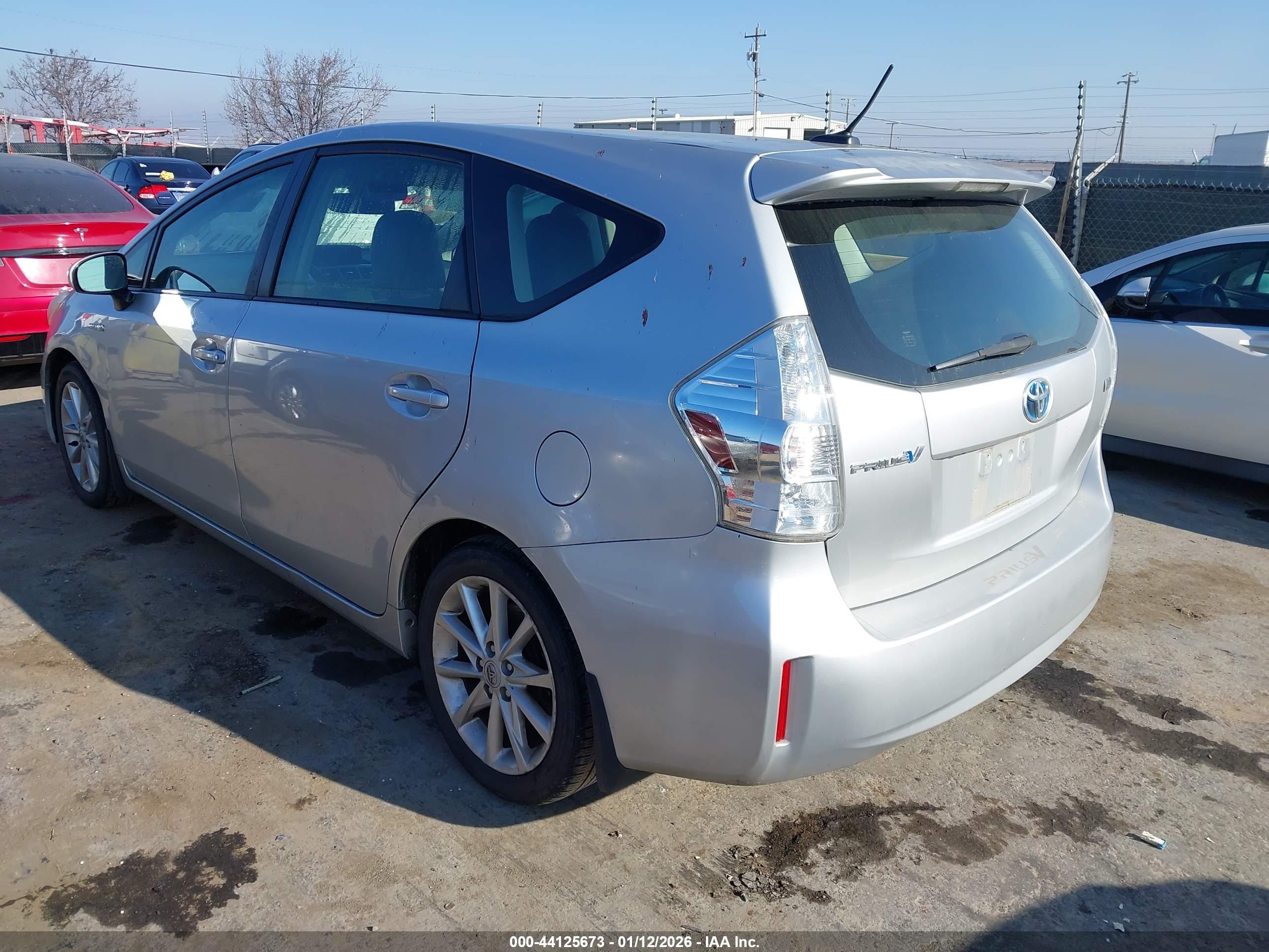 TOYOTA PRIUS image 3