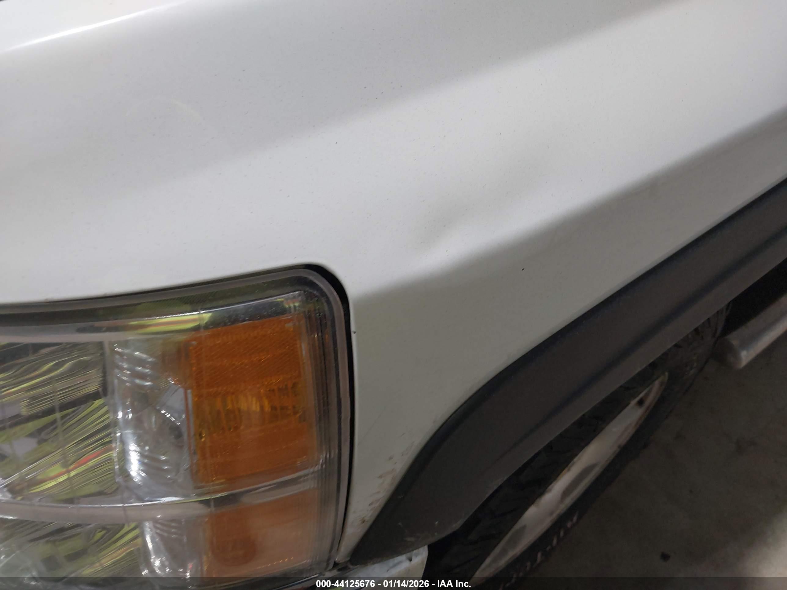 CHEVROLET SILVERADO image 6