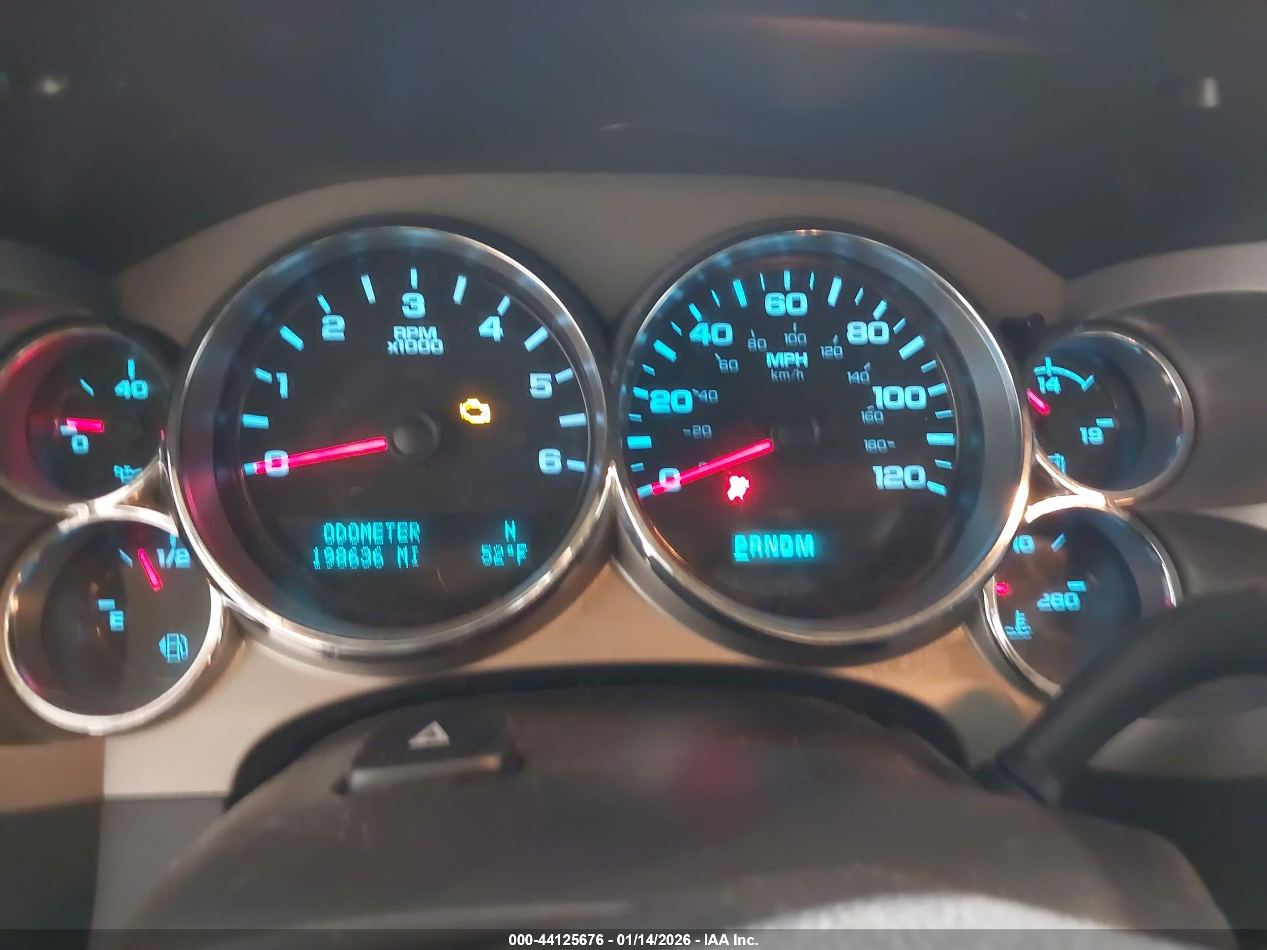 CHEVROLET SILVERADO image 7