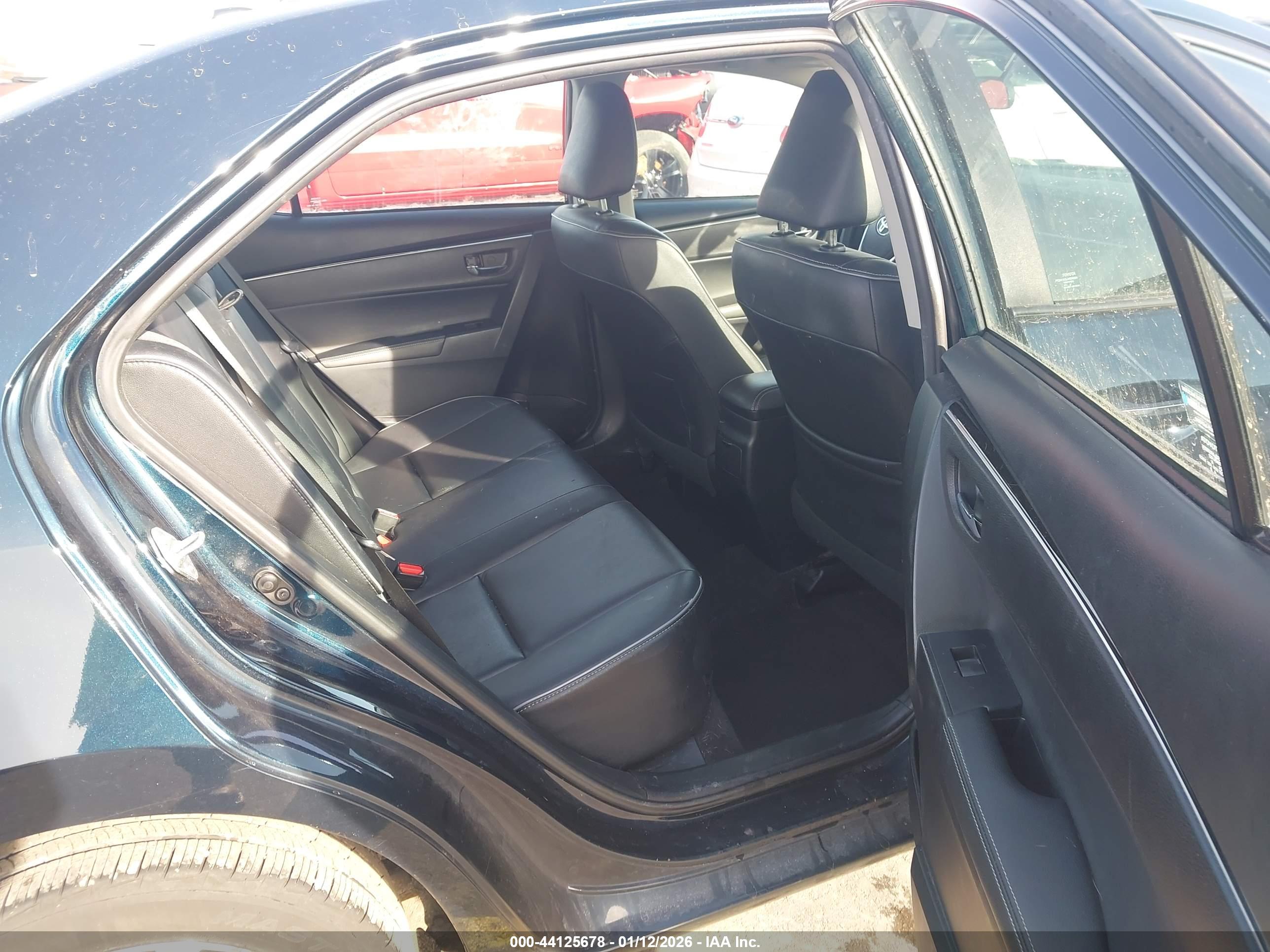 TOYOTA COROLLA image 8