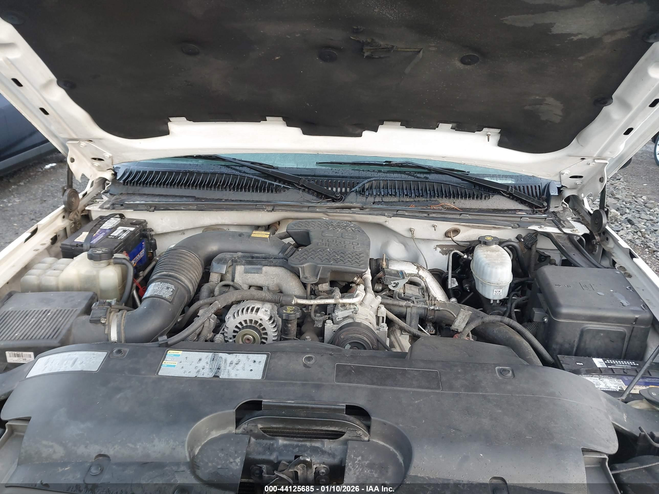 CHEVROLET SILVERADO image 10
