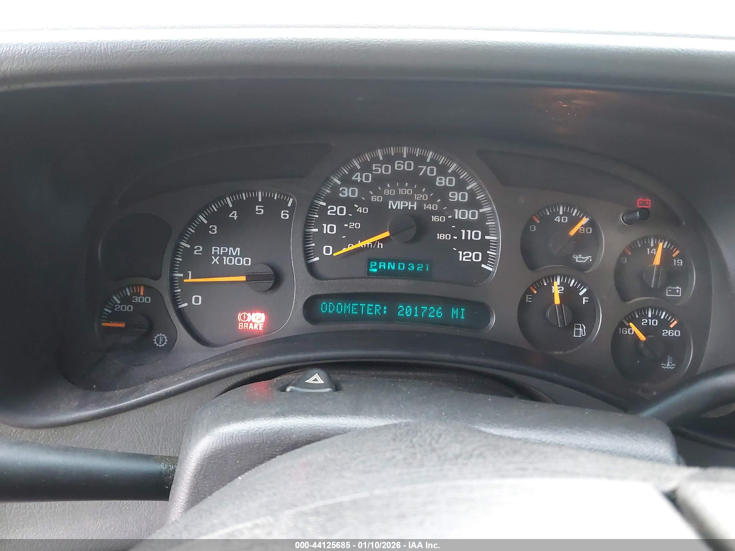 CHEVROLET SILVERADO image 7