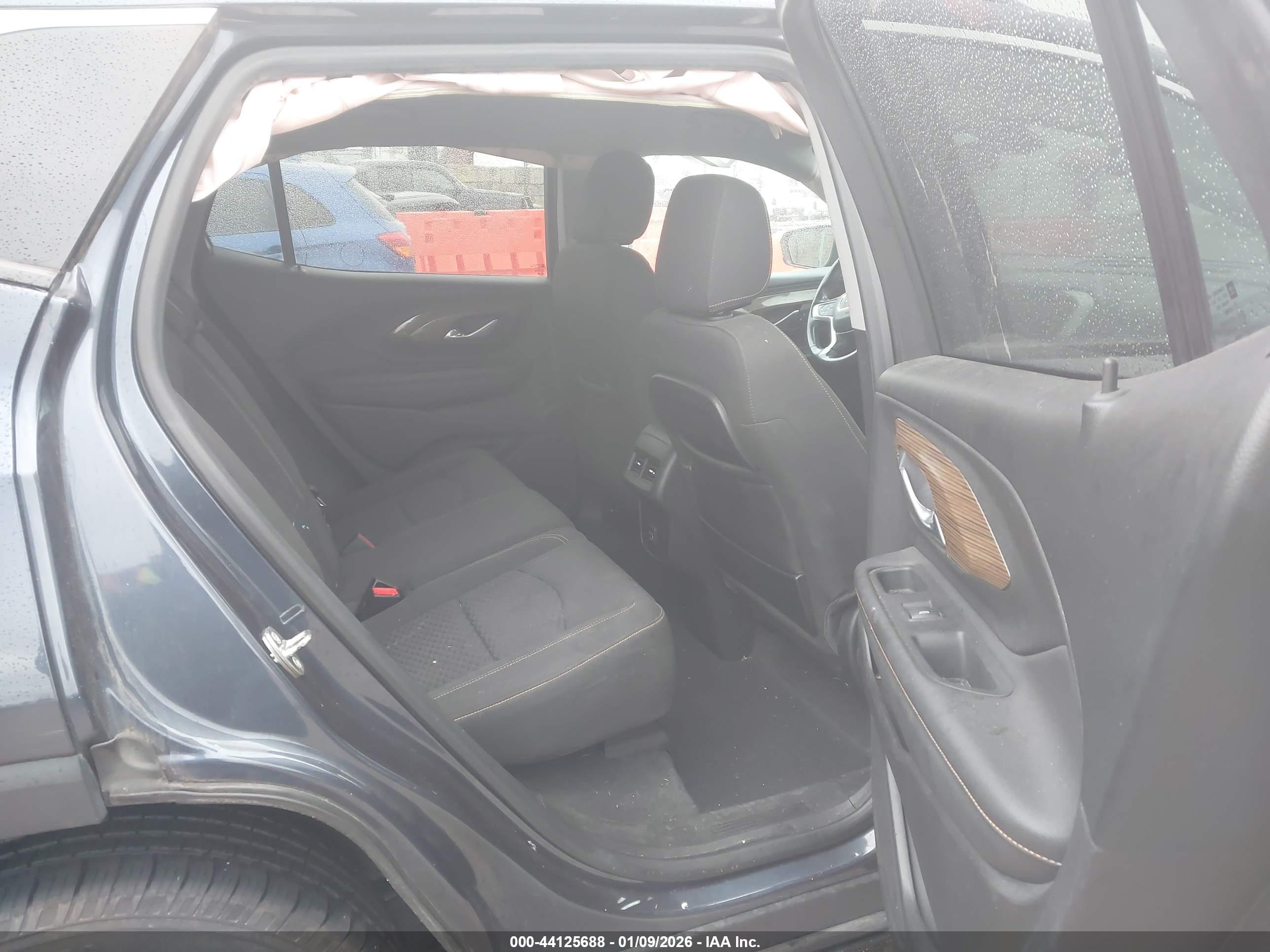 GMC TERRAIN image 8