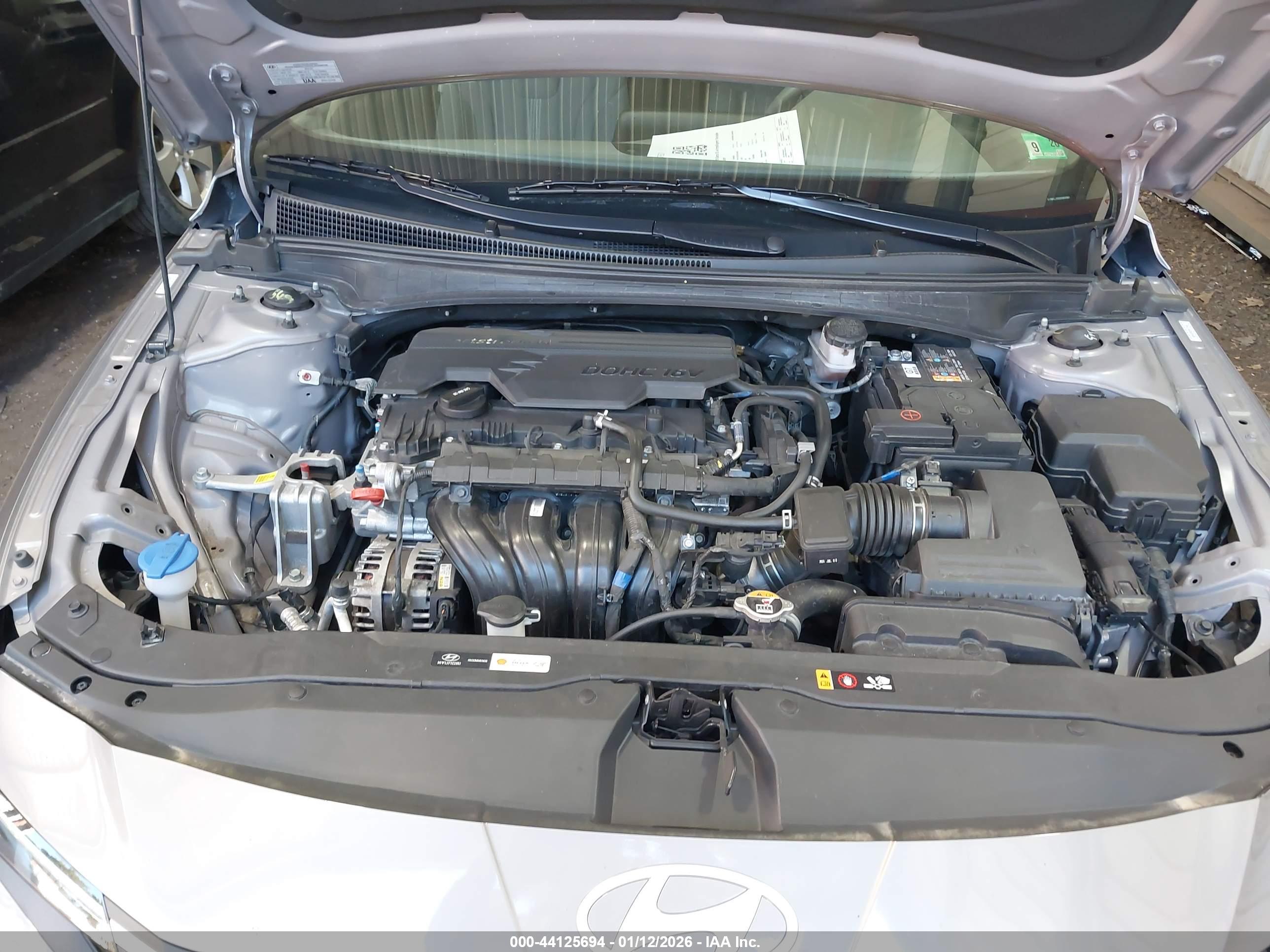 HYUNDAI ELANTRA image 10