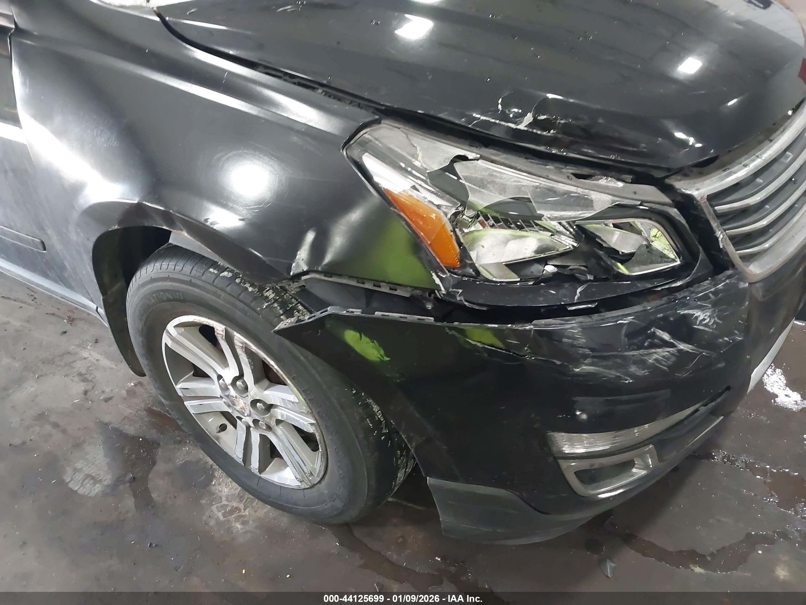 CHEVROLET TRAVERSE image 6