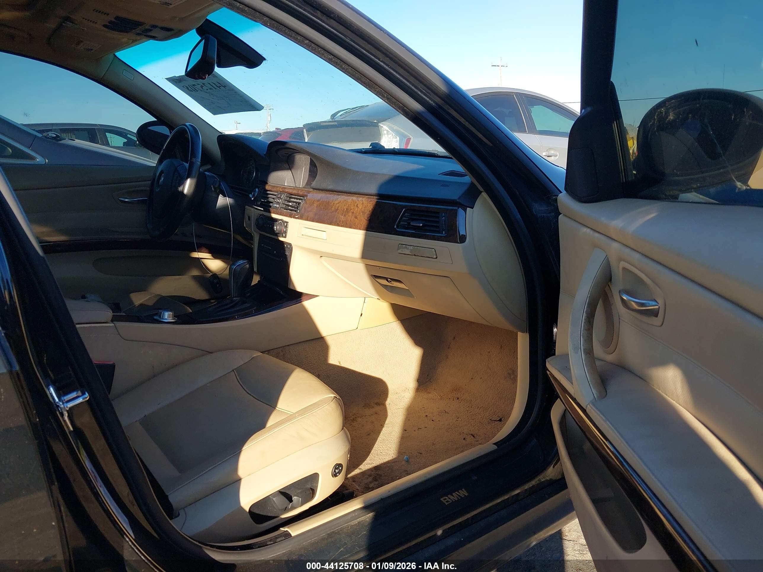 BMW 325I image 5