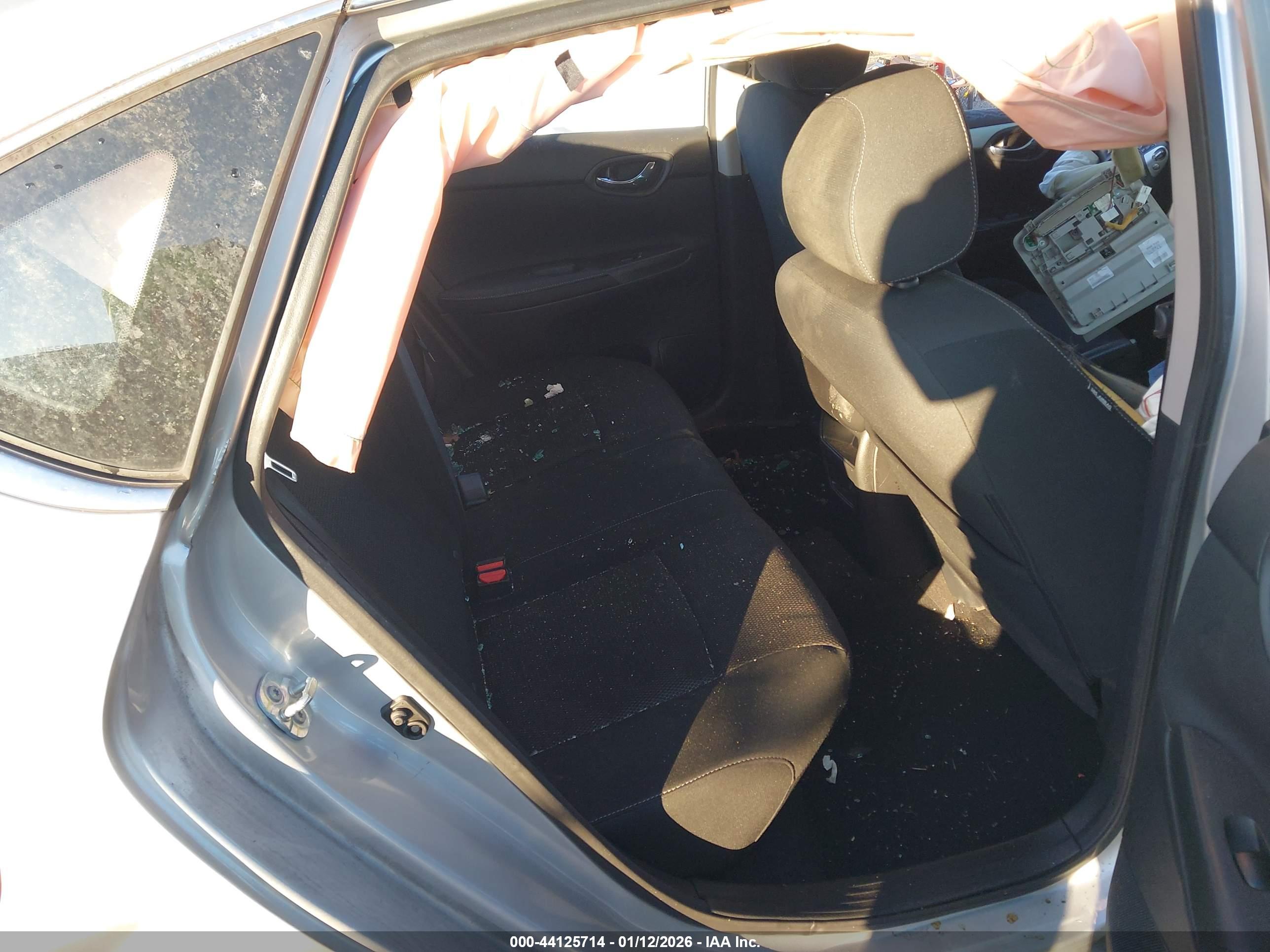 NISSAN SENTRA image 8