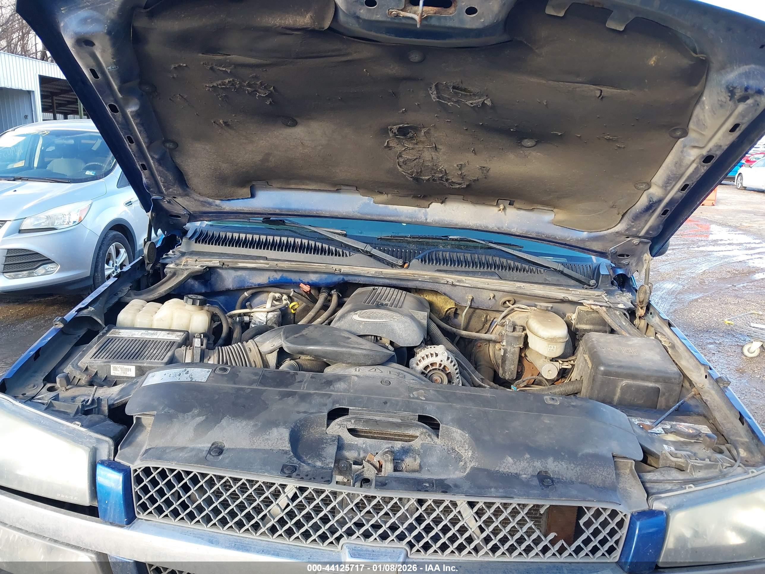 CHEVROLET SILVERADO image 10