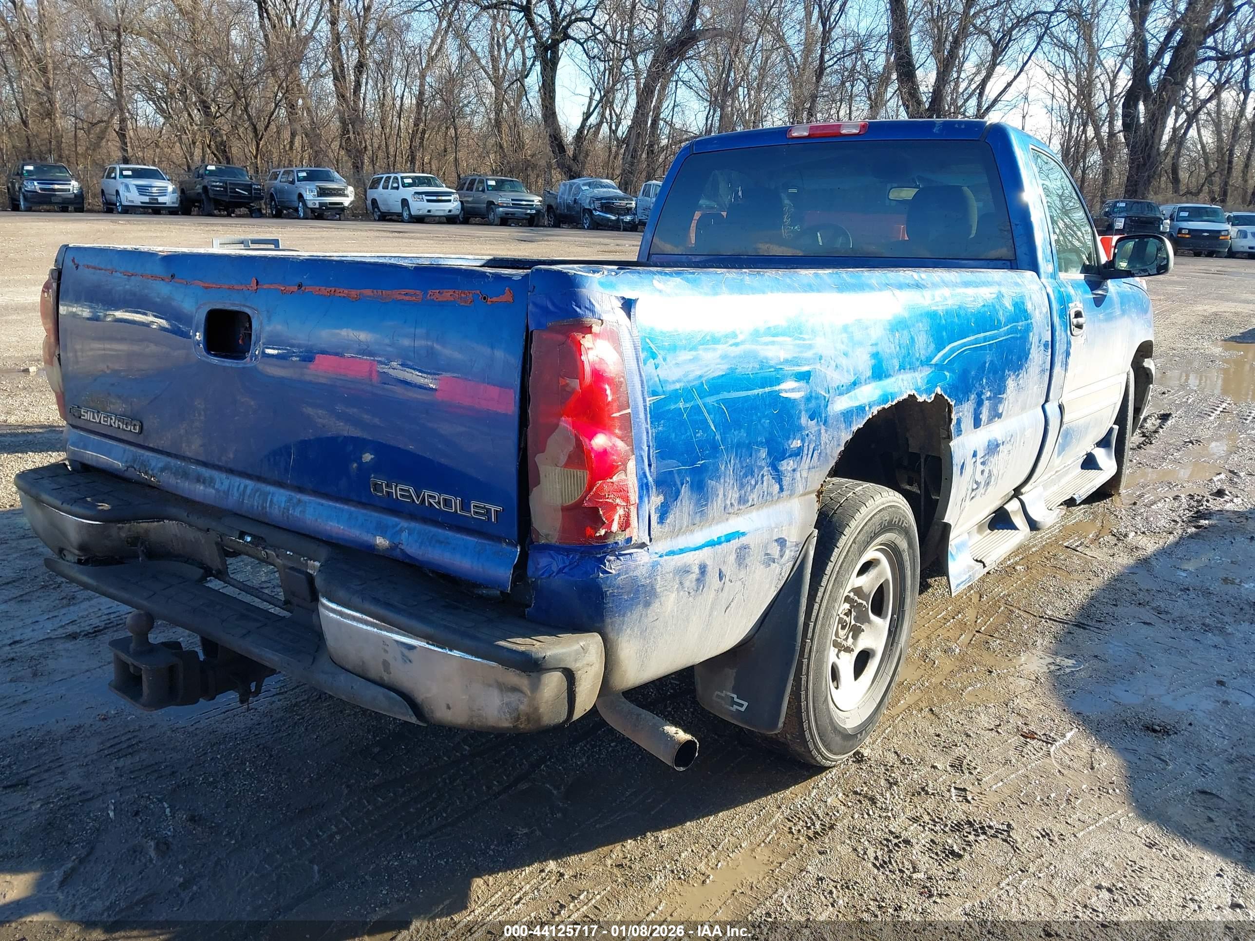 CHEVROLET SILVERADO image 4