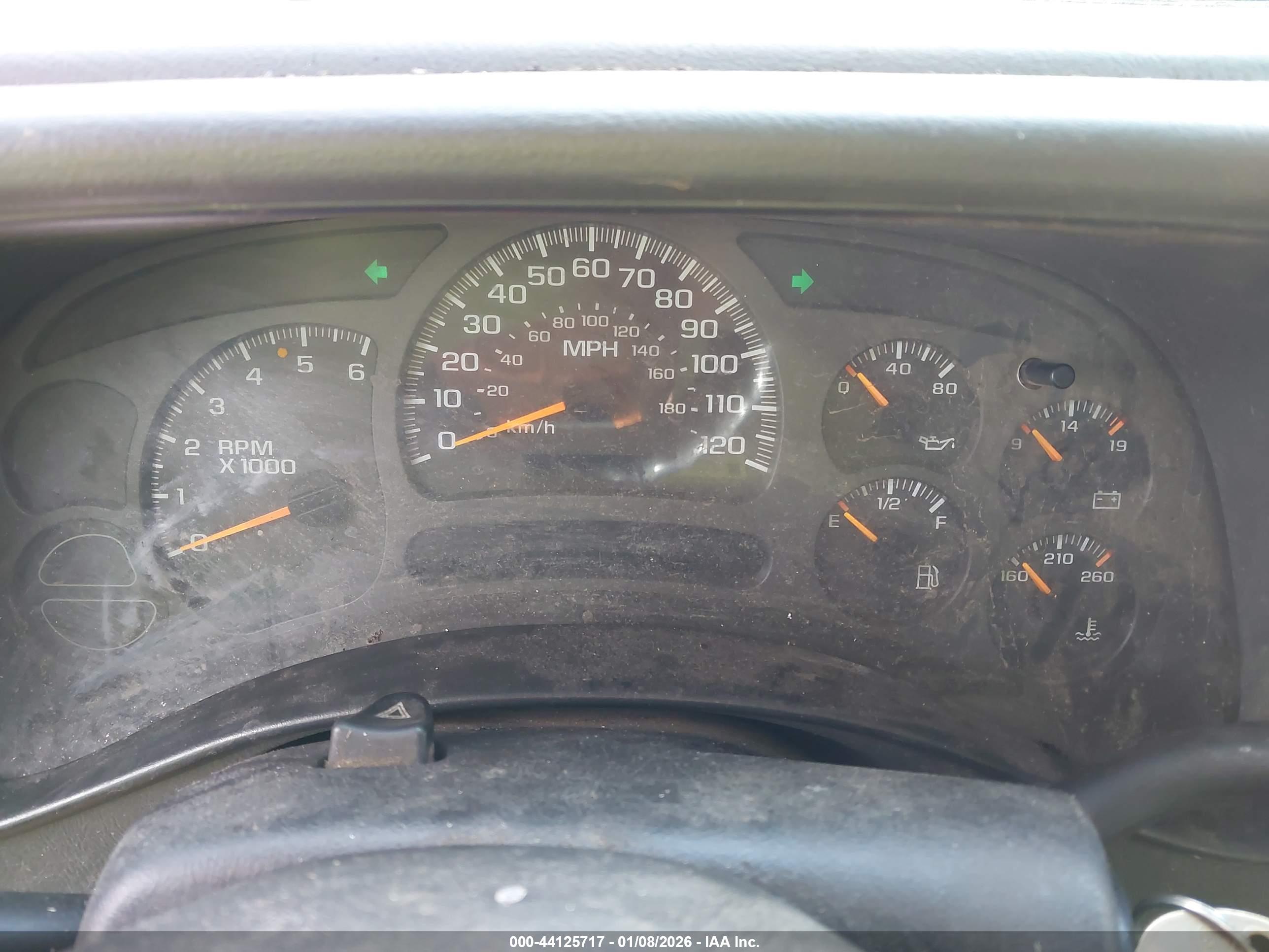CHEVROLET SILVERADO image 7