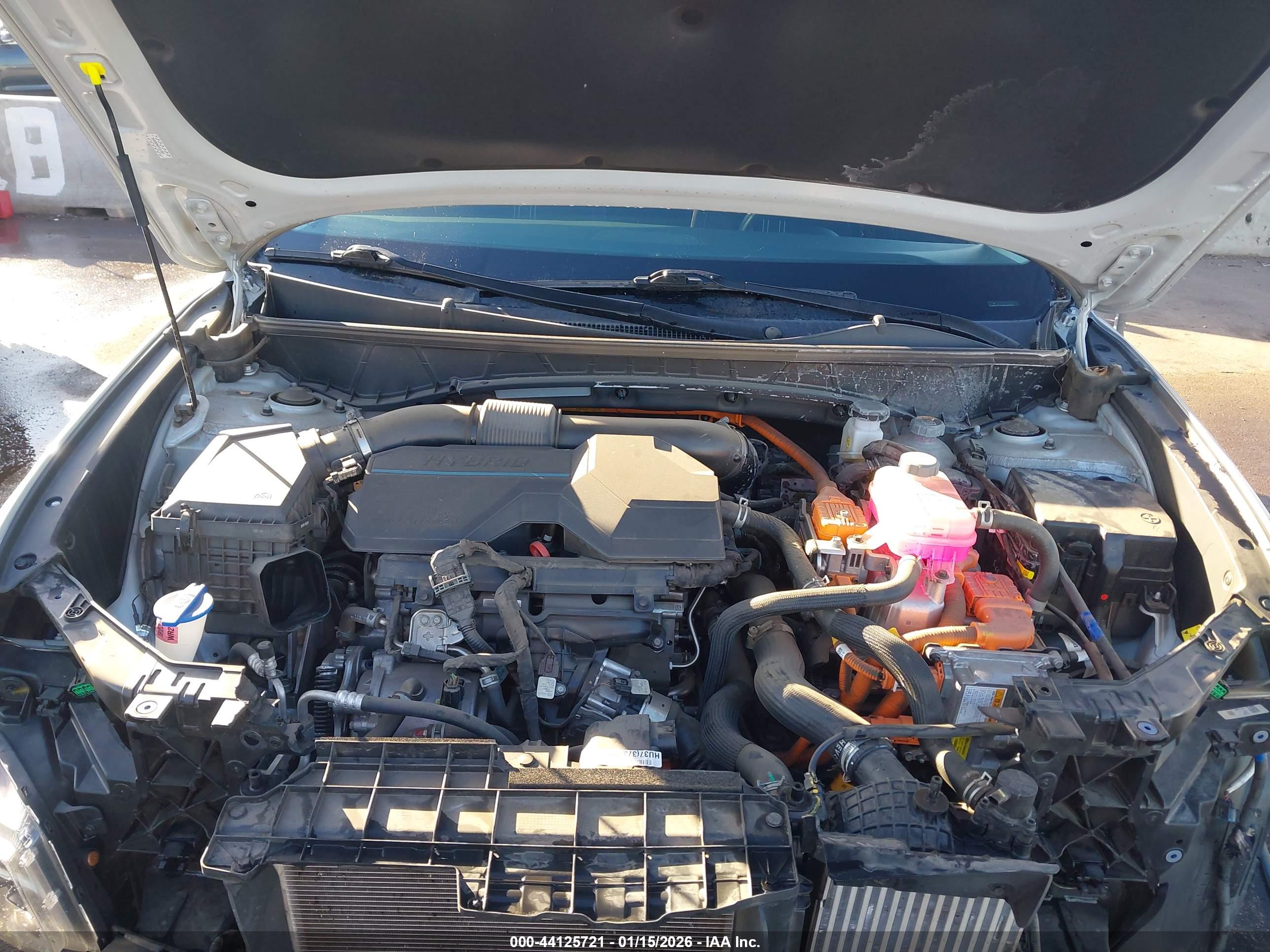 HYUNDAI TUCSON image 10