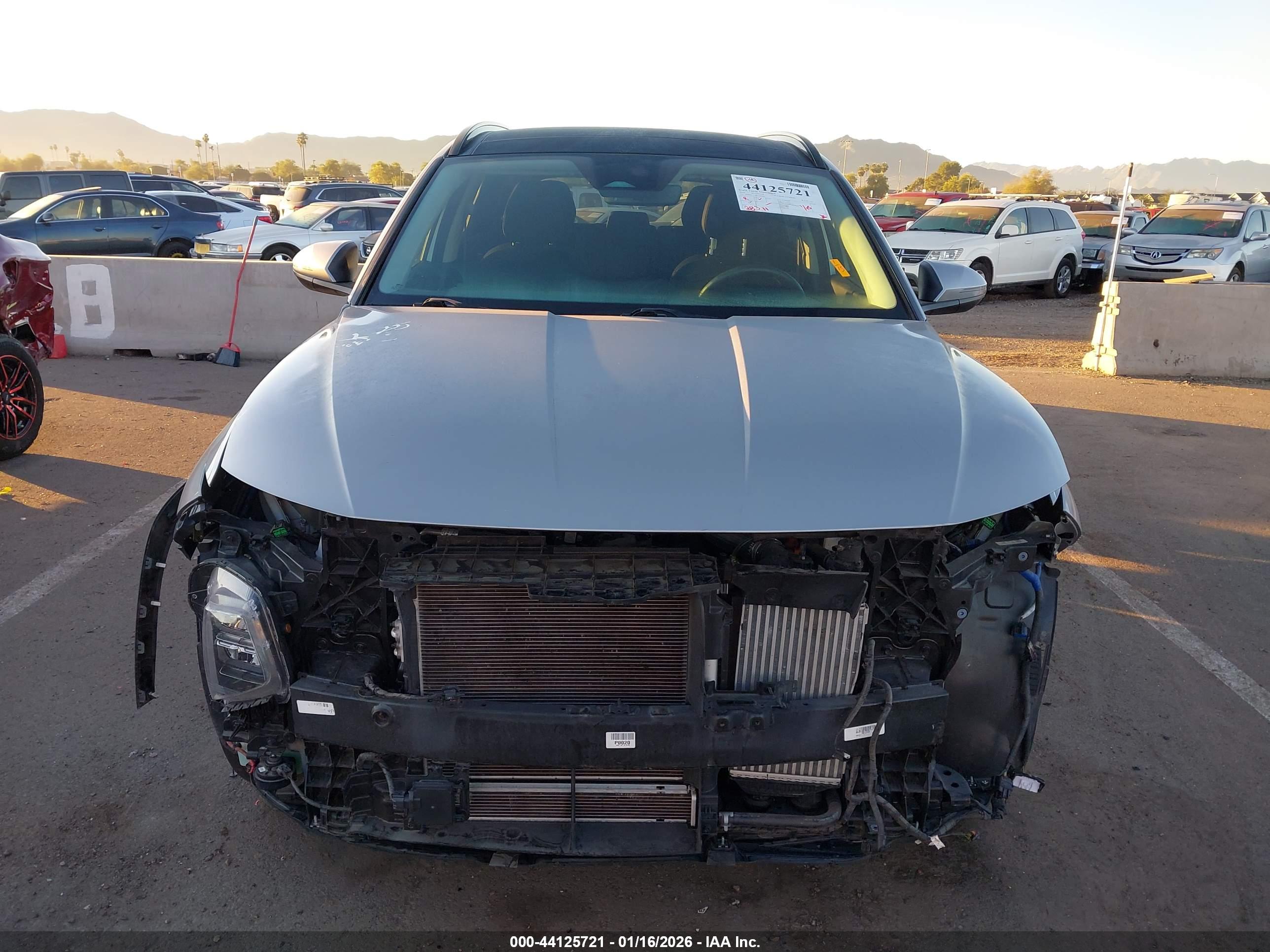 HYUNDAI TUCSON image 6