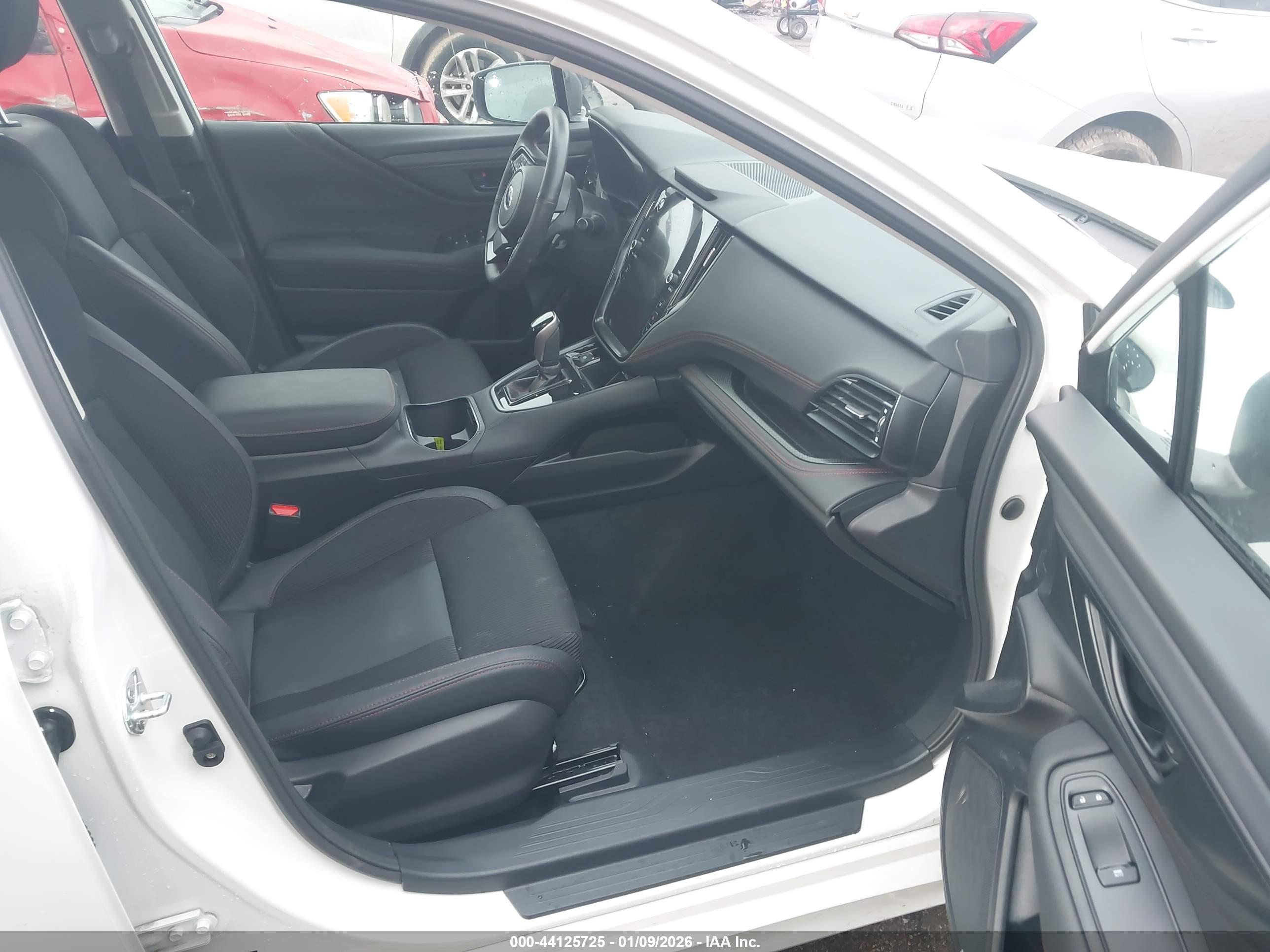 SUBARU LEGACY image 5