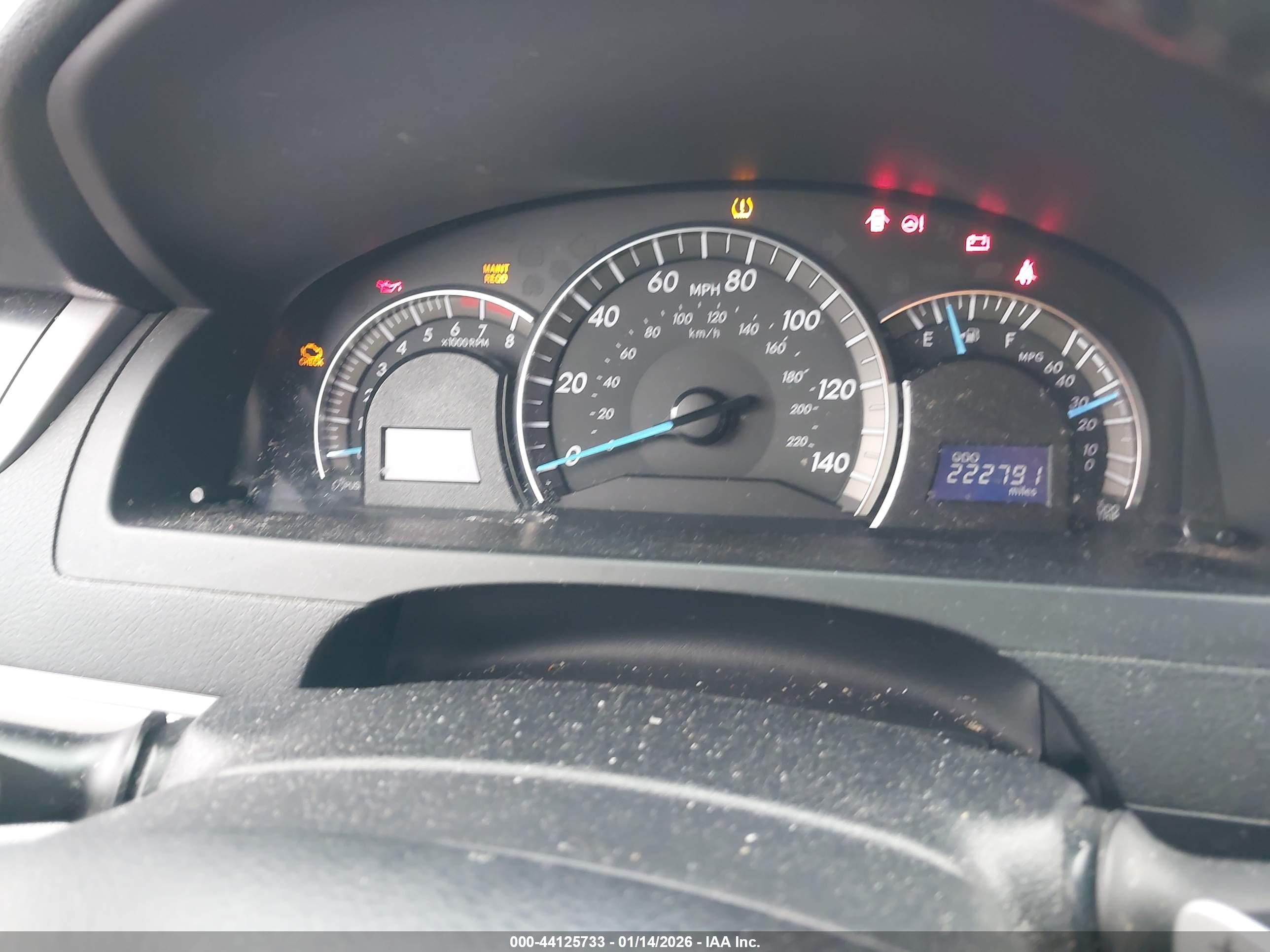 TOYOTA CAMRY image 7