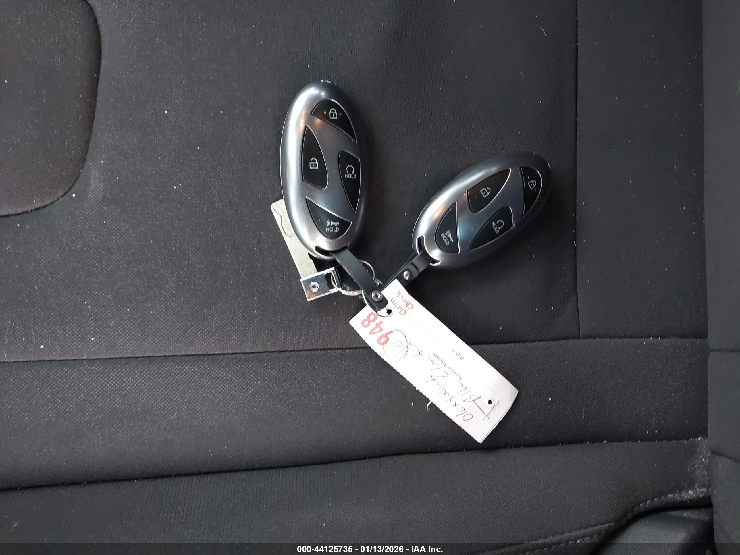 HYUNDAI ELANTRA image 11