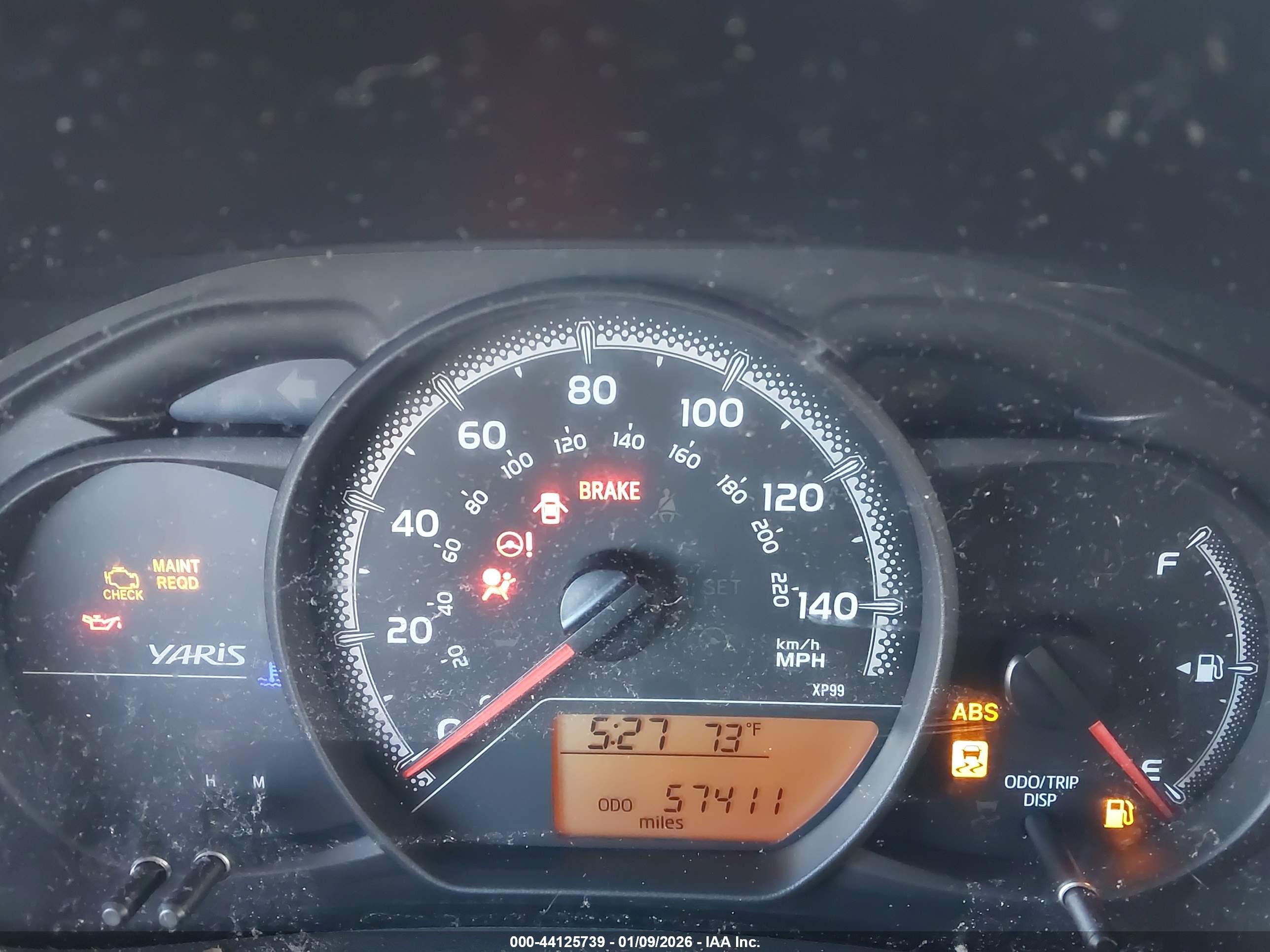 TOYOTA YARIS image 7