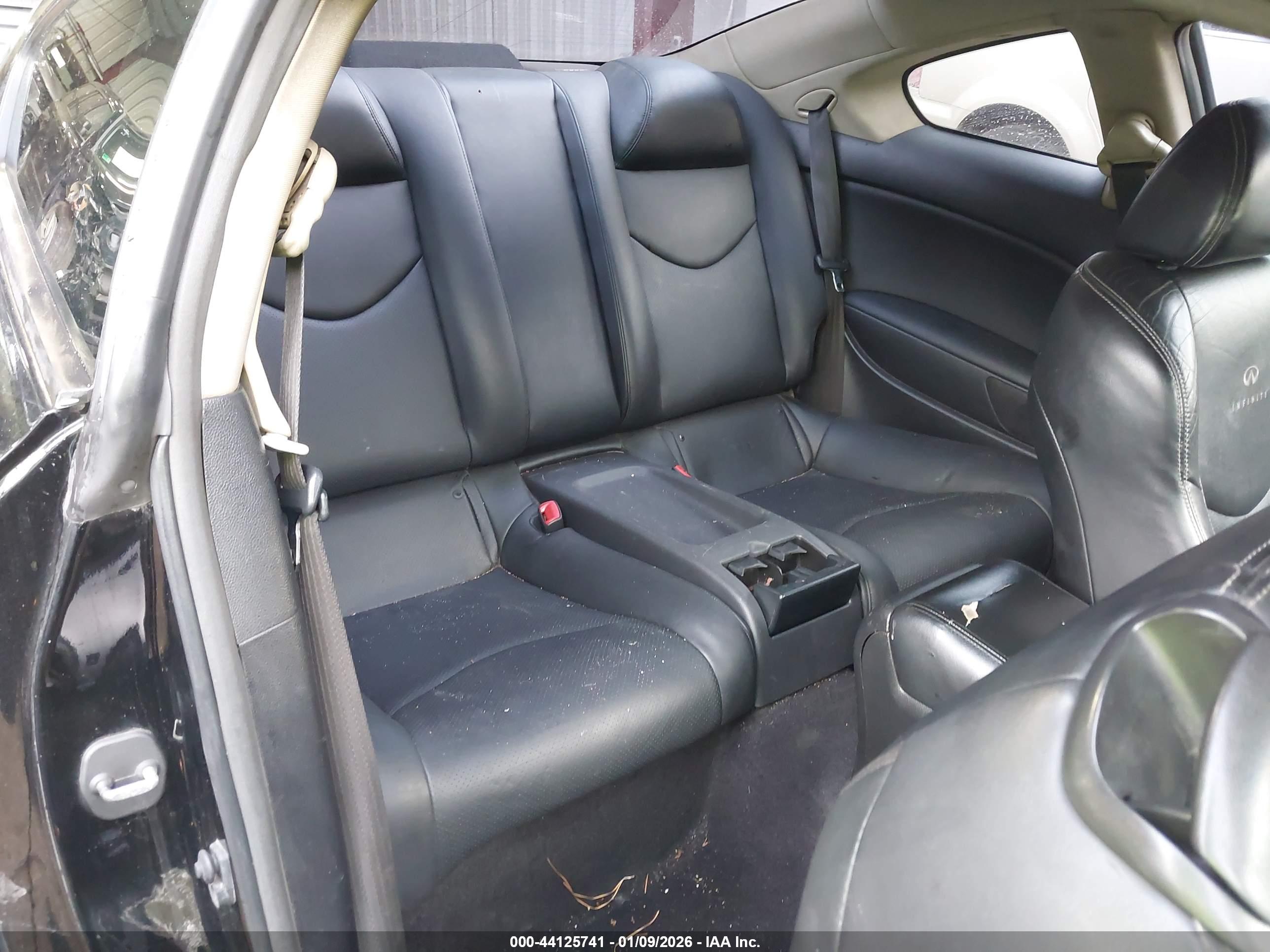 INFINITI G37X image 8