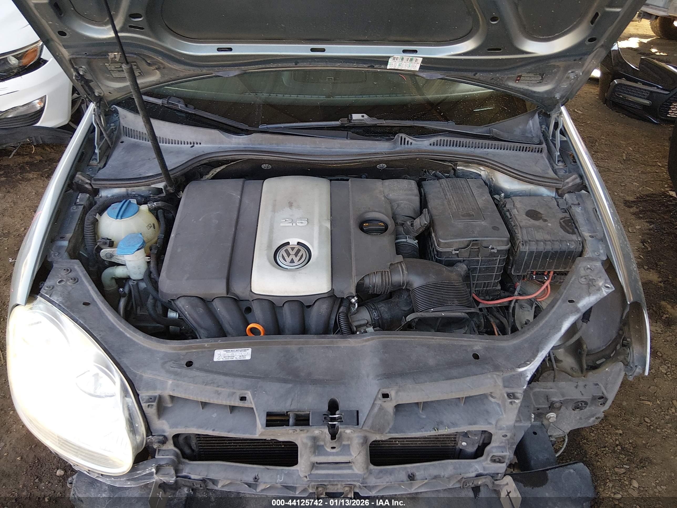 VOLKSWAGEN JETTA image 10