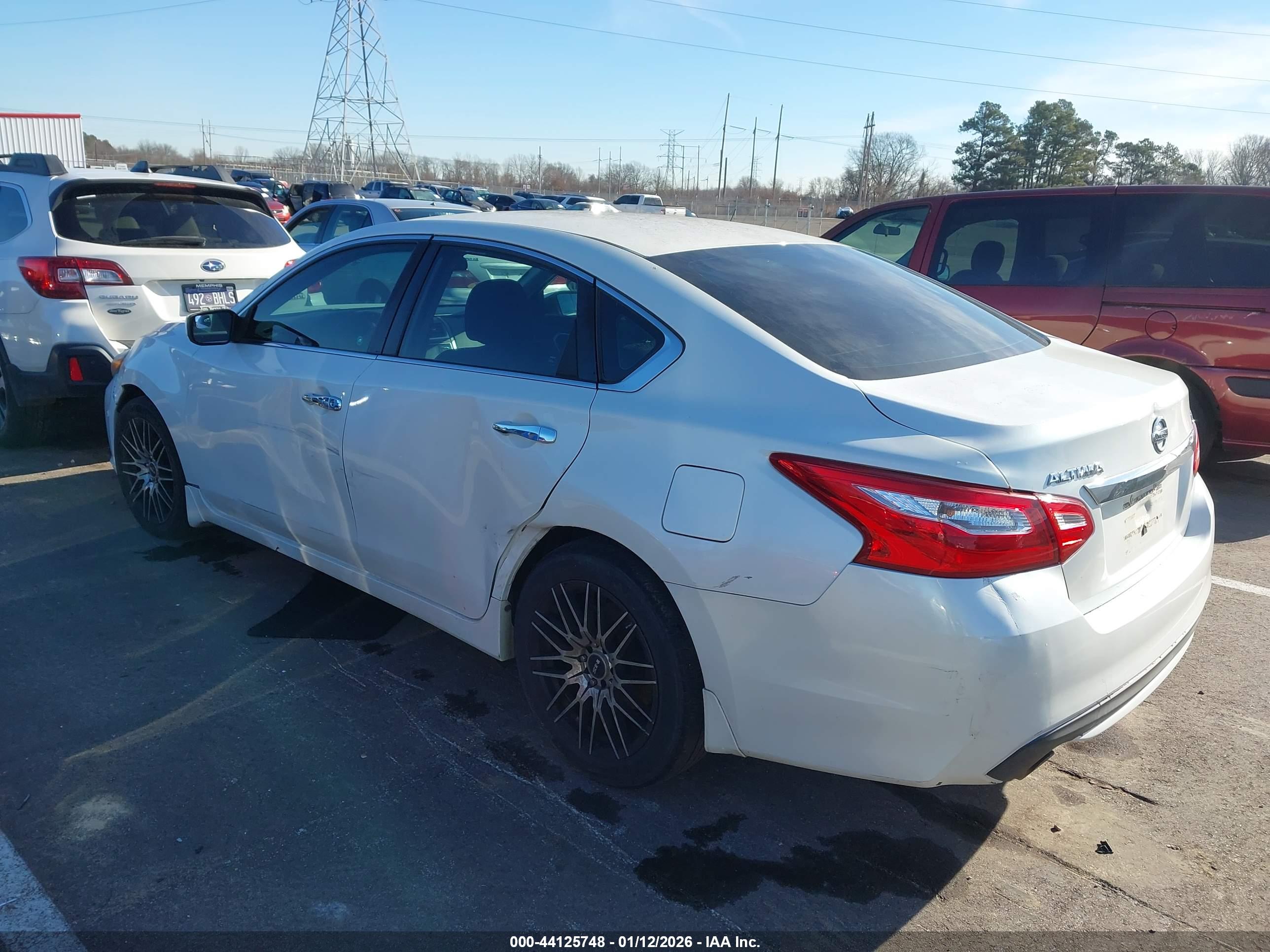 NISSAN ALTIMA image 3