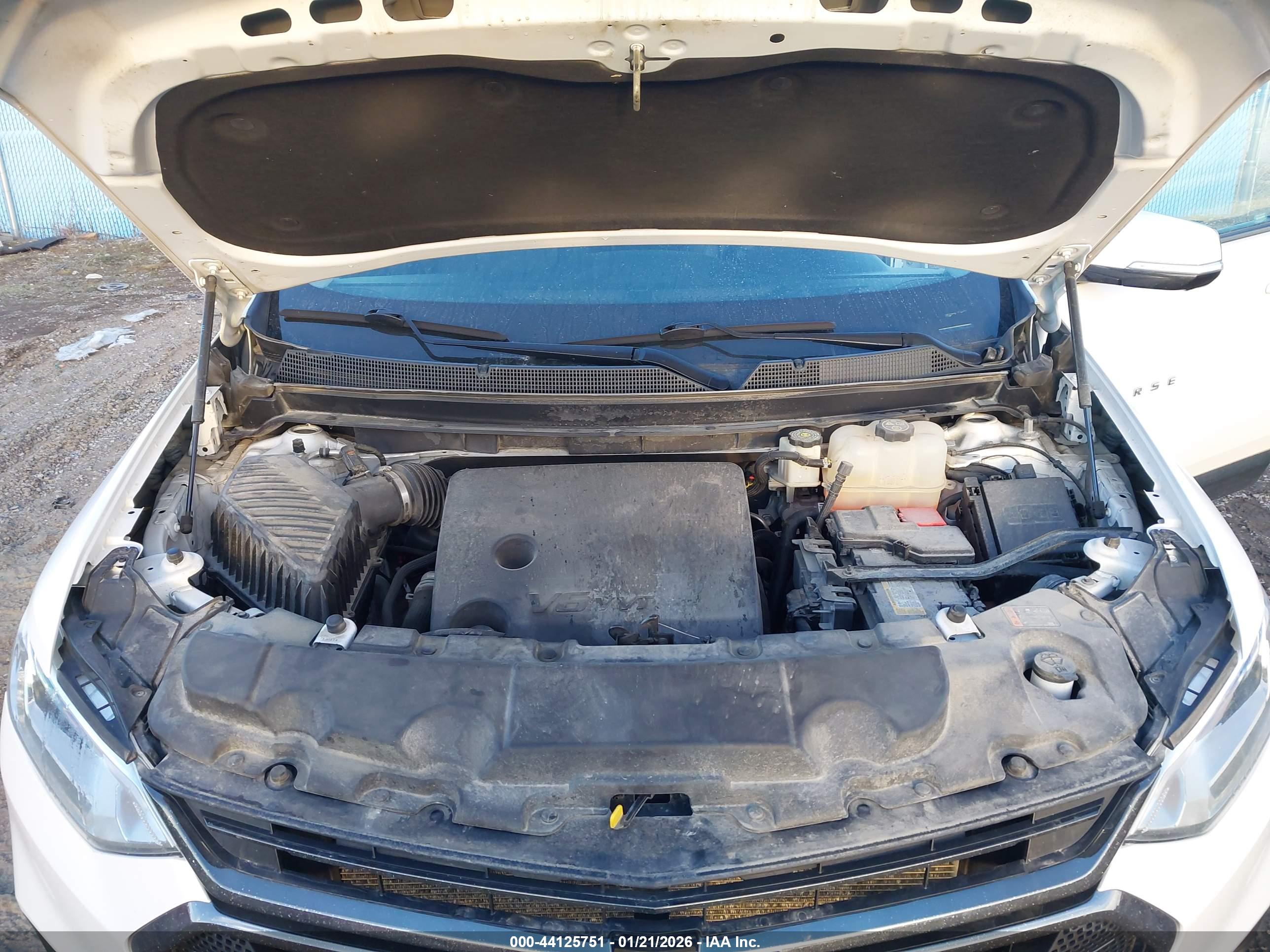 CHEVROLET TRAVERSE image 10