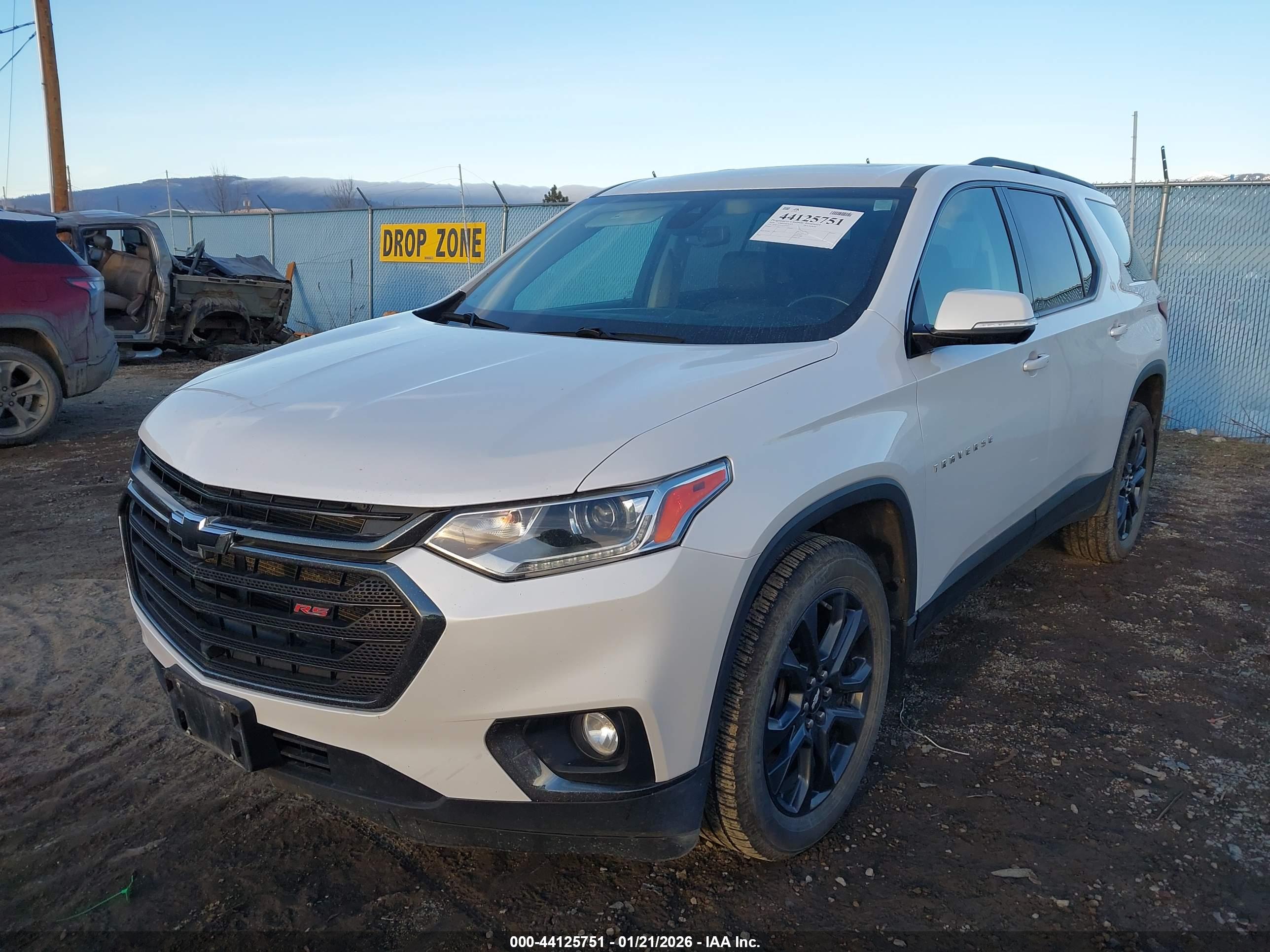 CHEVROLET TRAVERSE image 6