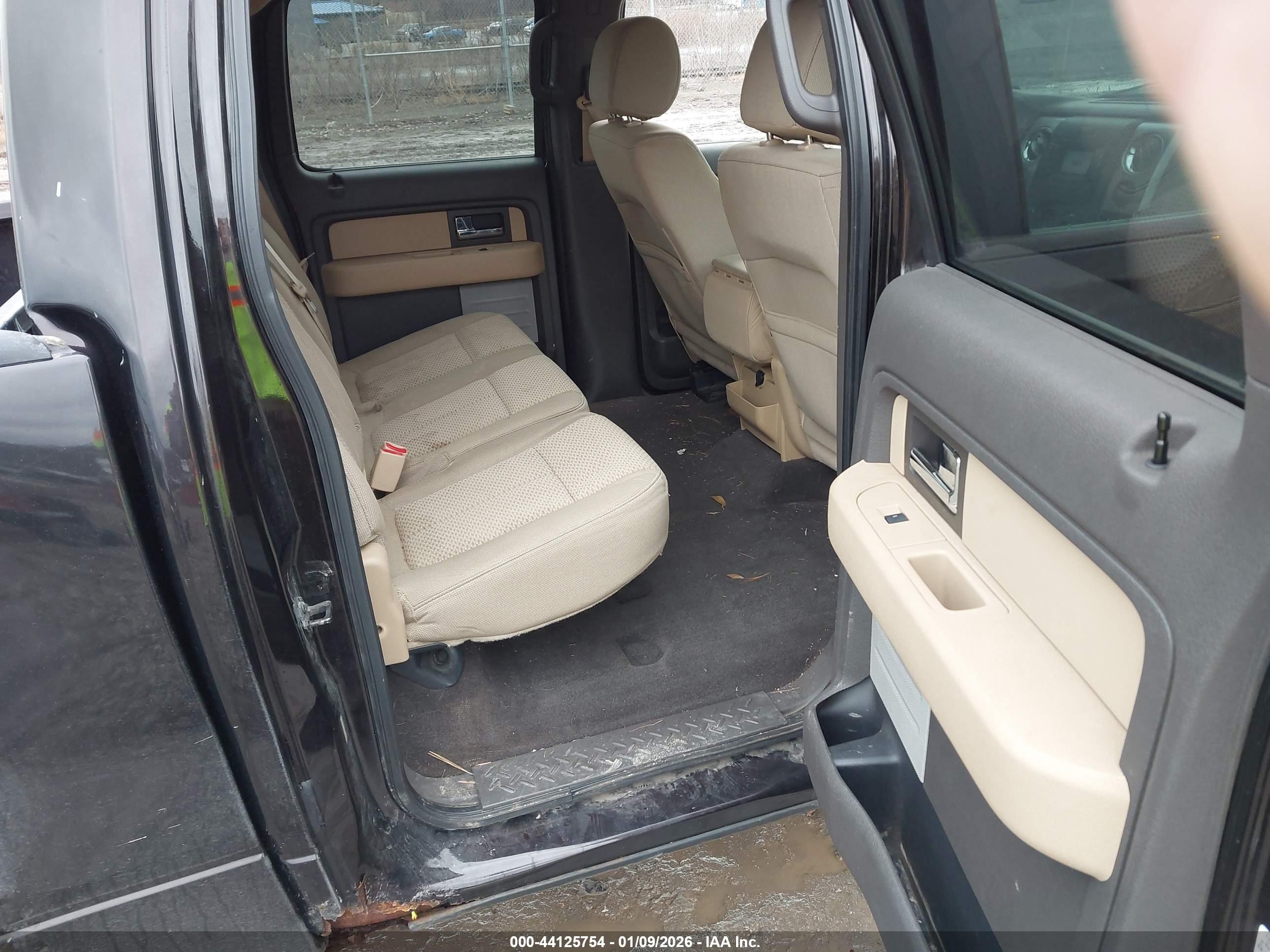 FORD F-150 image 8