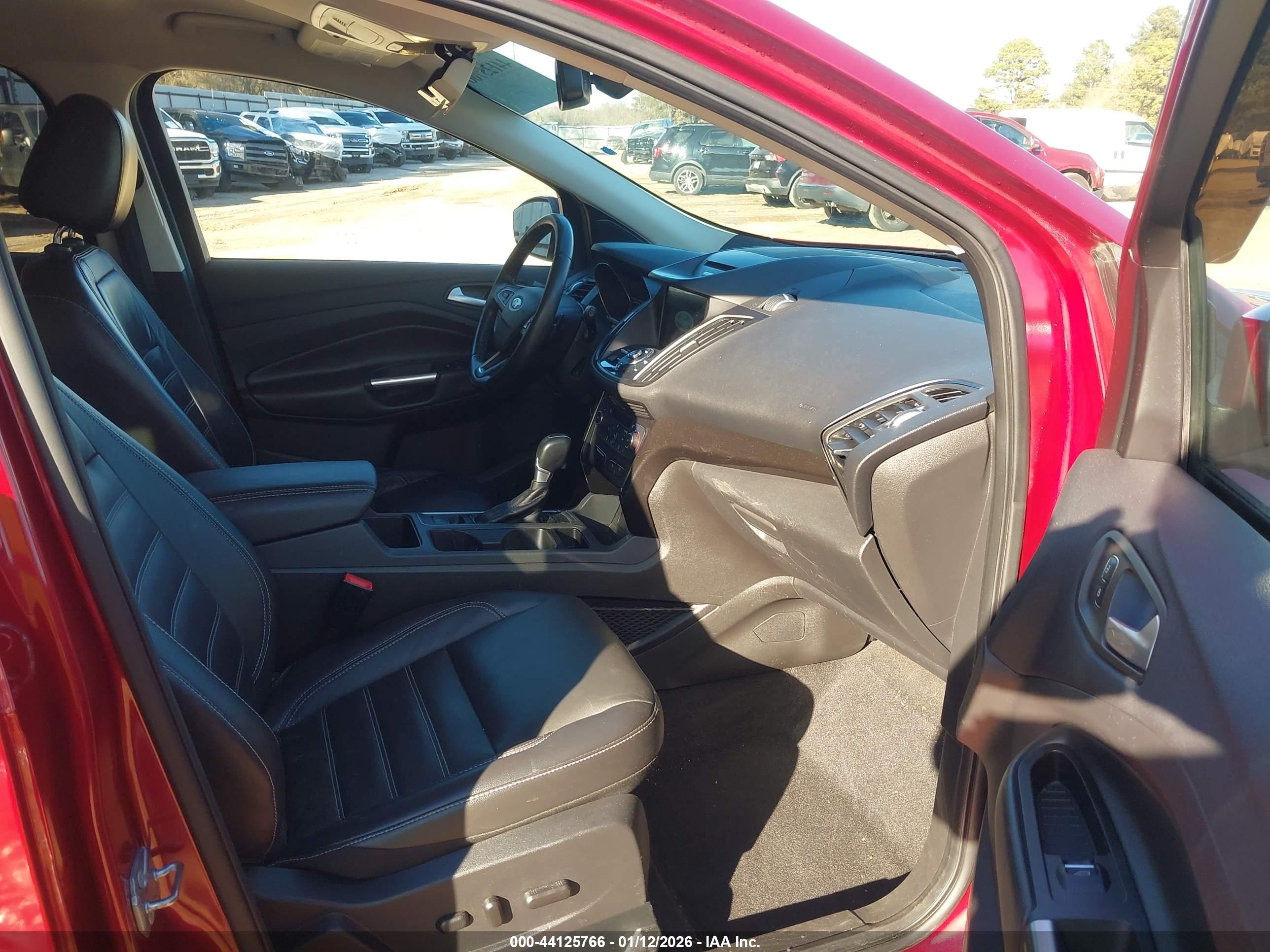 FORD ESCAPE image 5