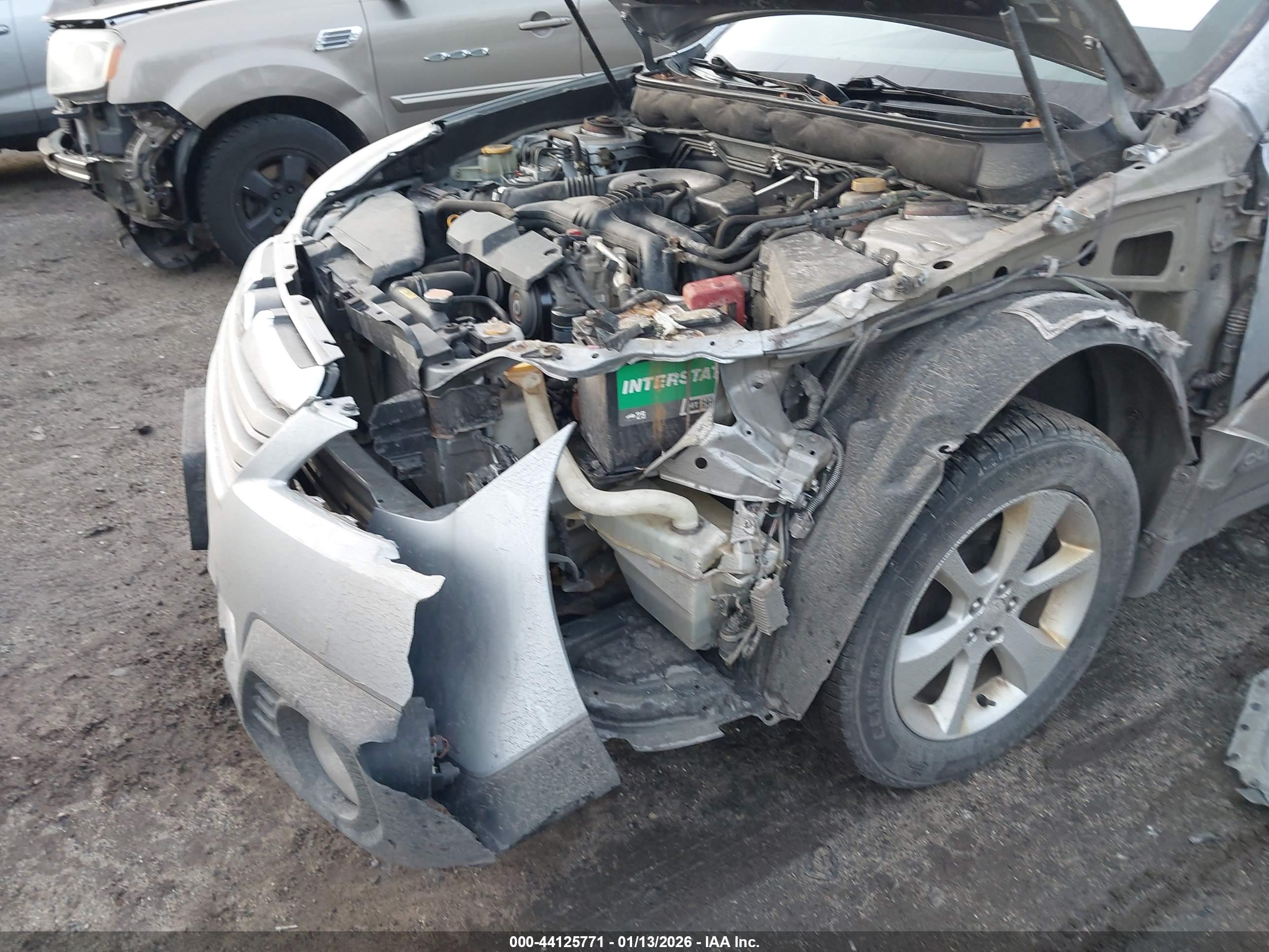 SUBARU OUTBACK image 6