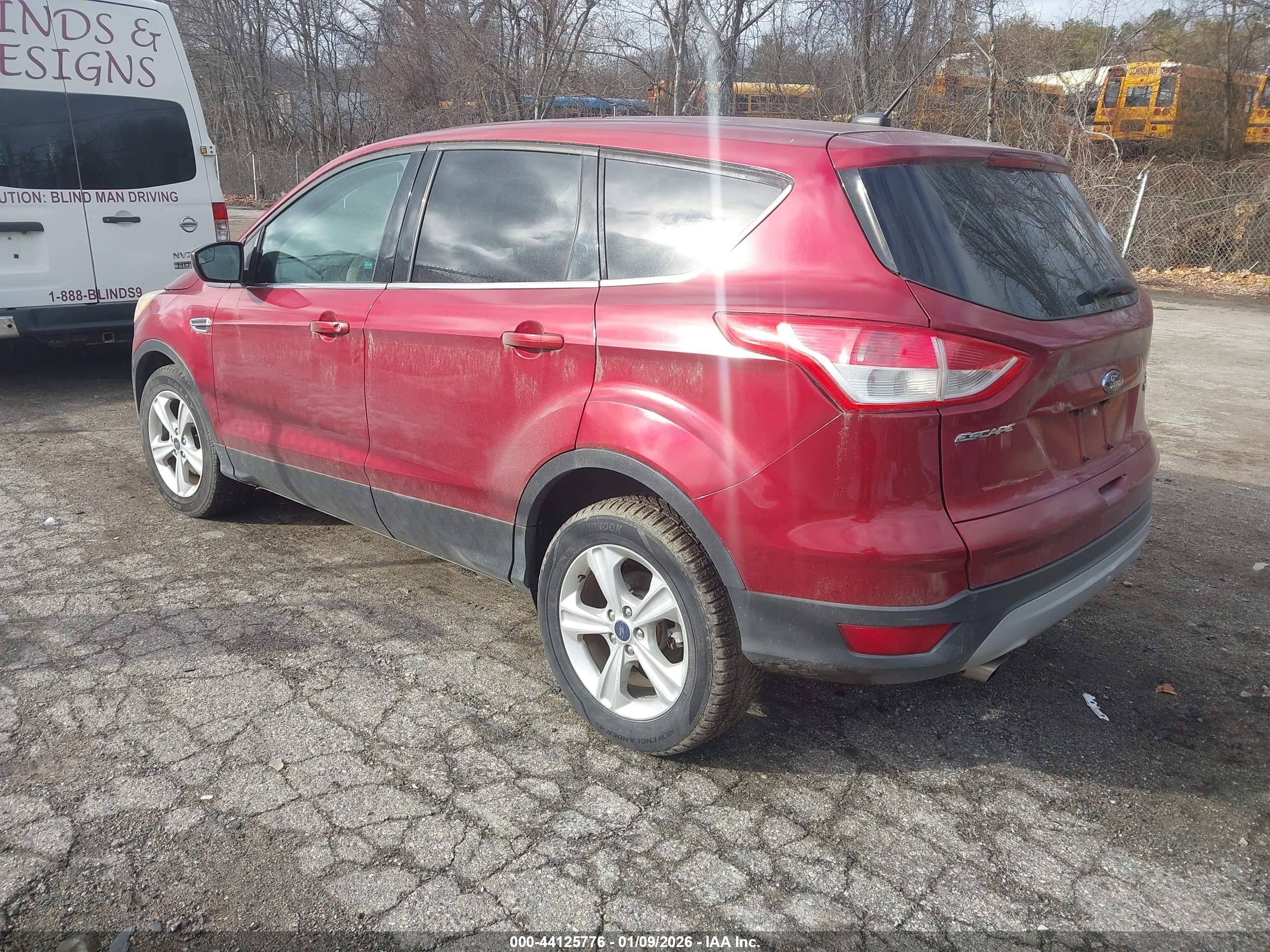 FORD ESCAPE image 3