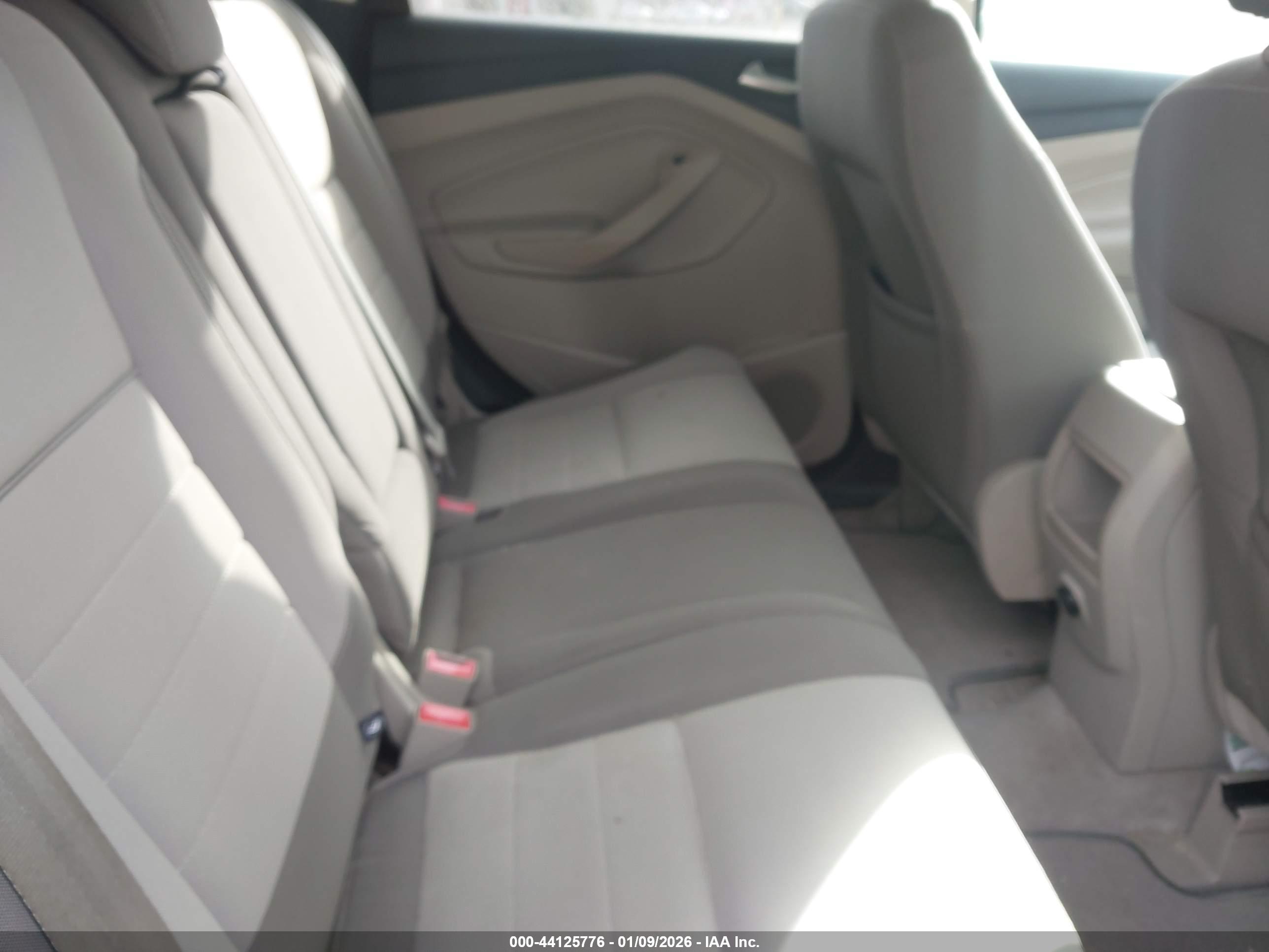 FORD ESCAPE image 8