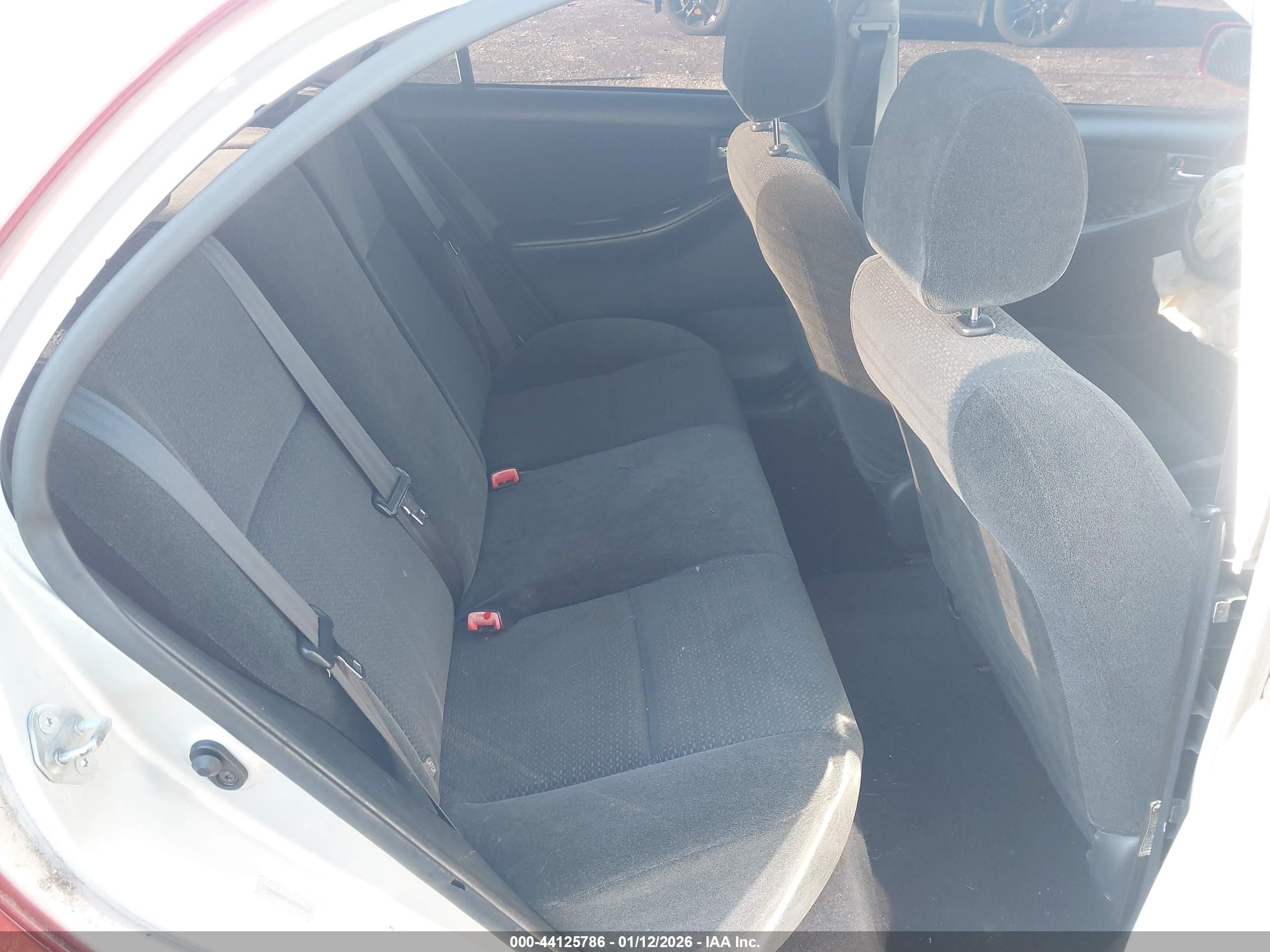TOYOTA COROLLA image 8