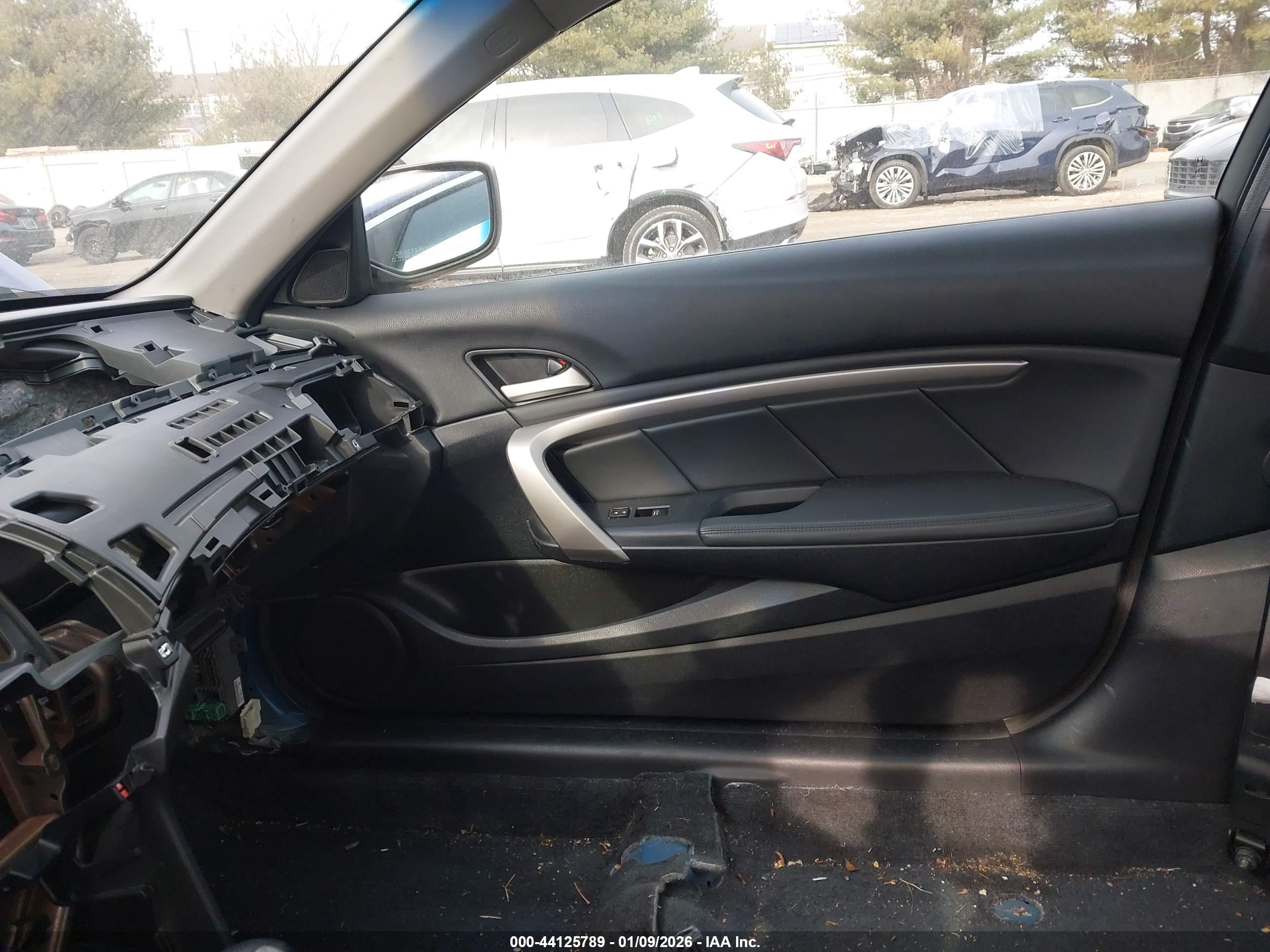 HONDA ACCORD image 6
