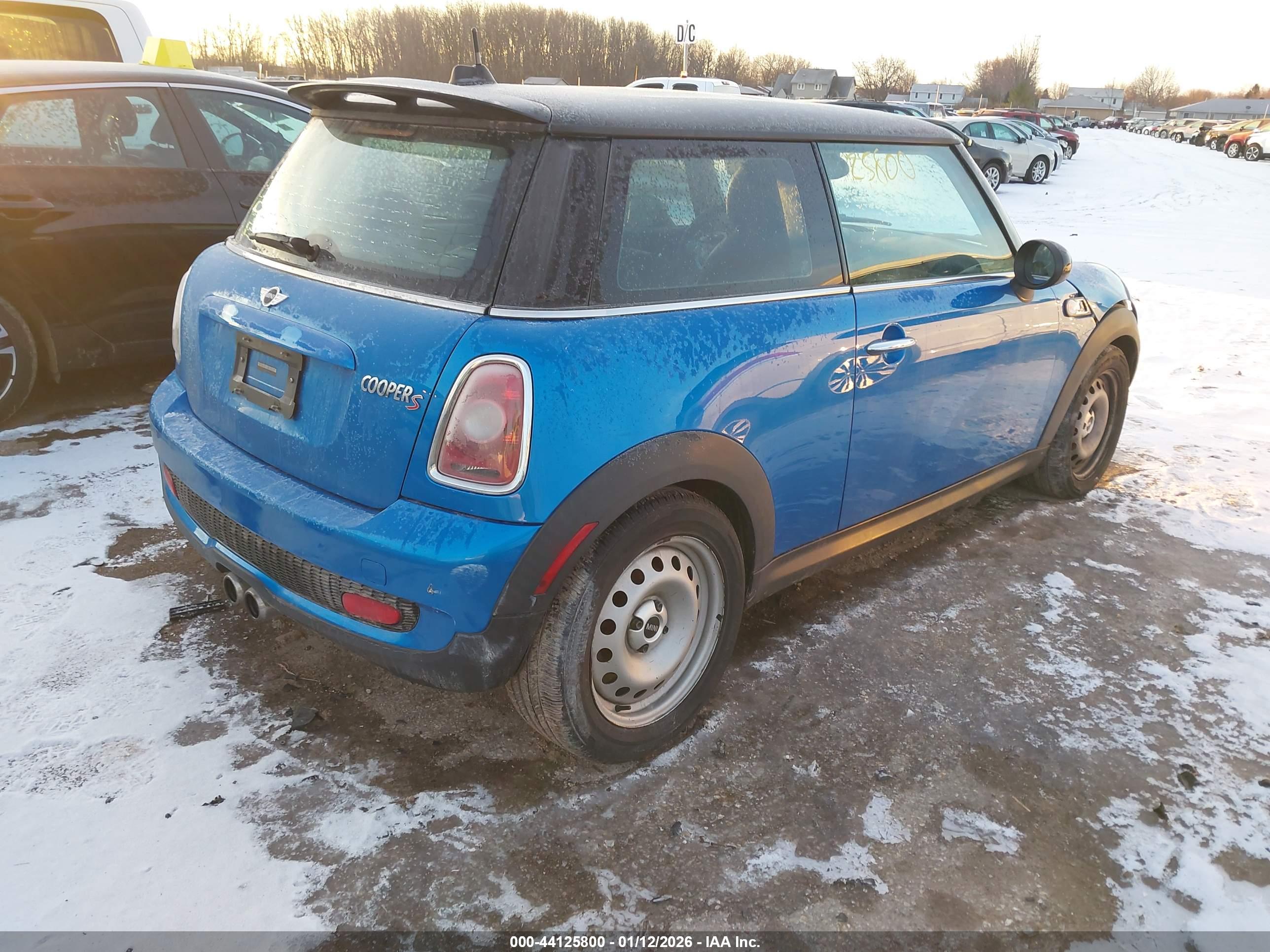 MINI COOPER image 4