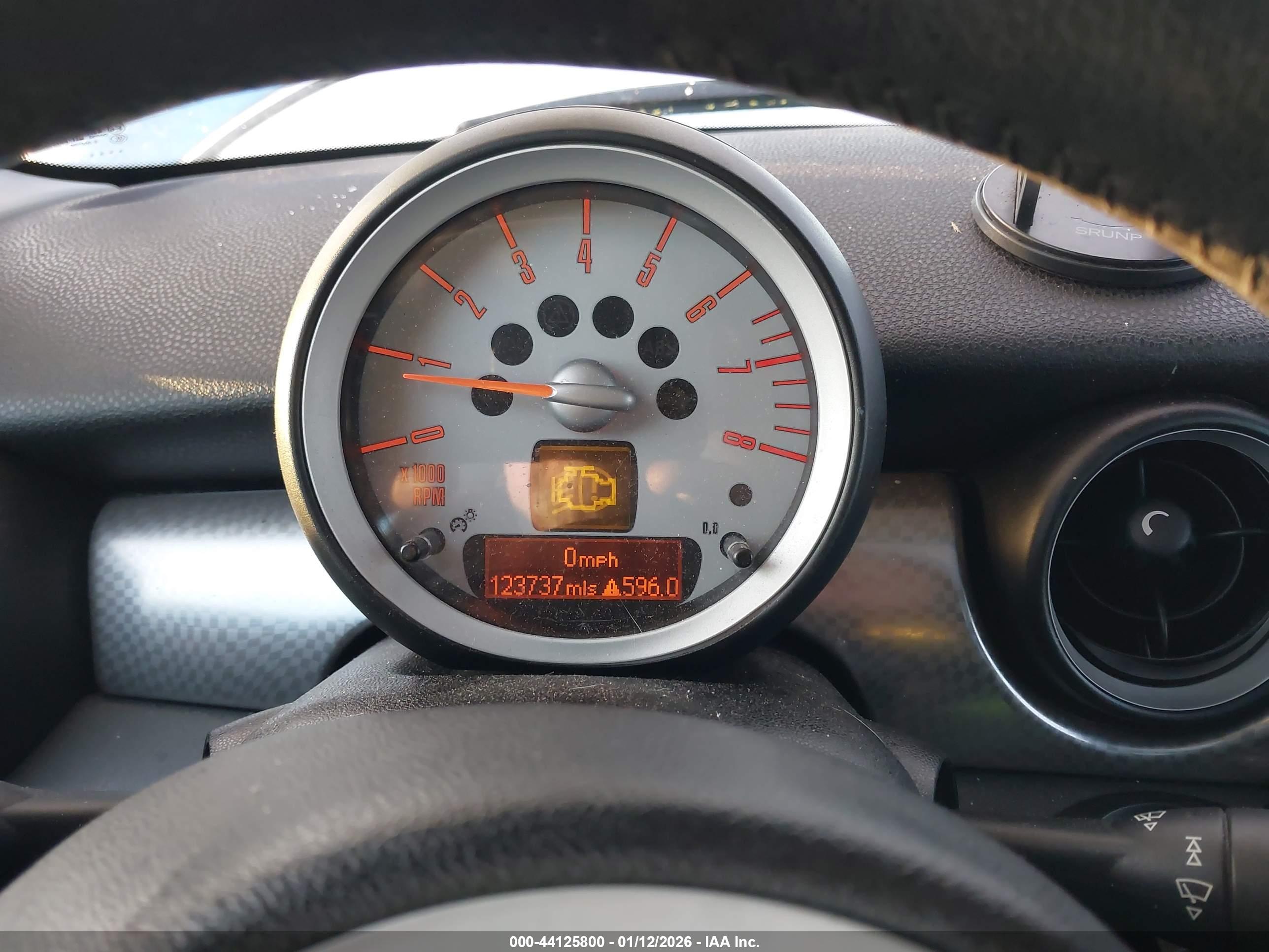 MINI COOPER image 7