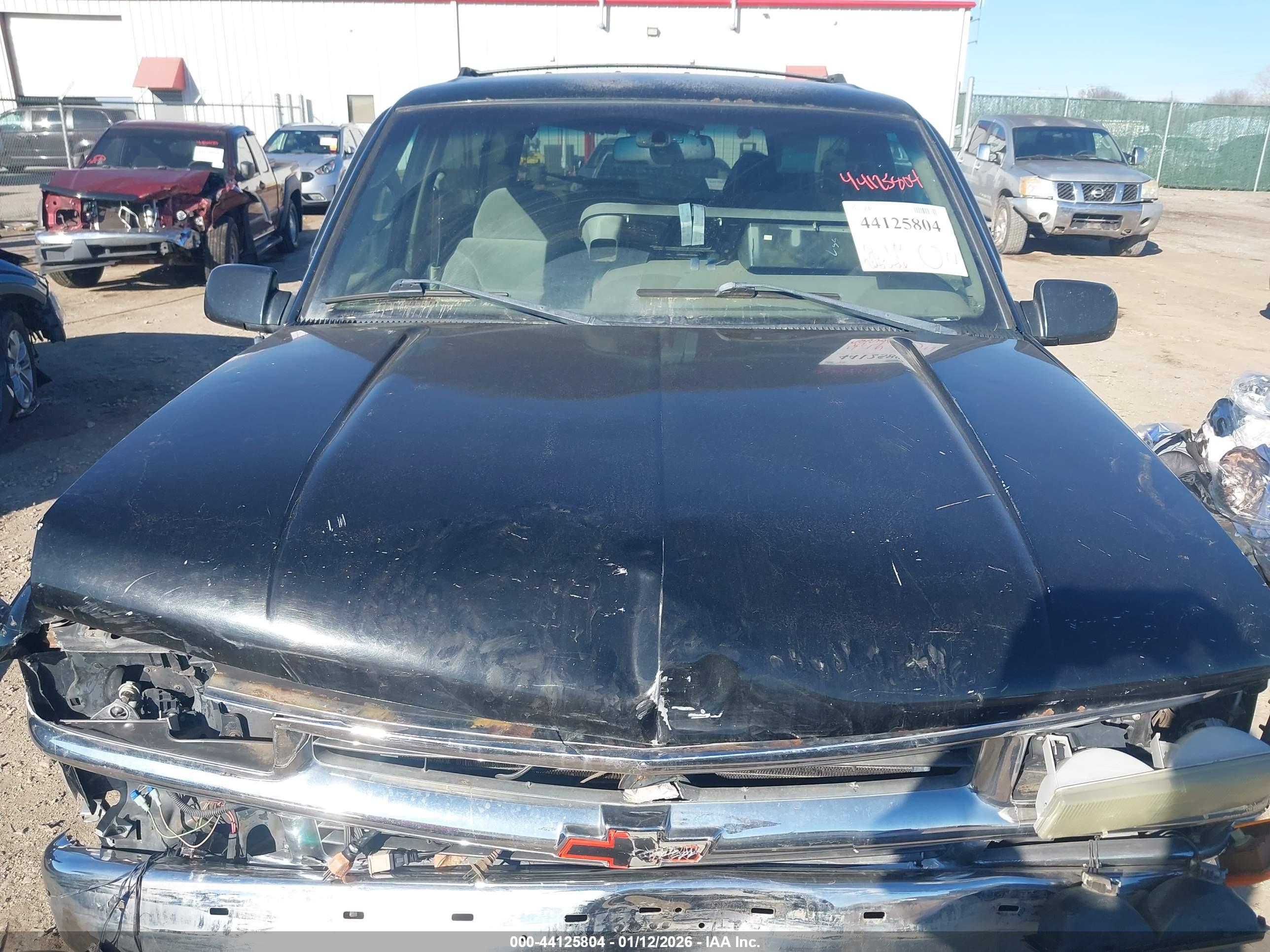 CHEVROLET TAHOE image 10