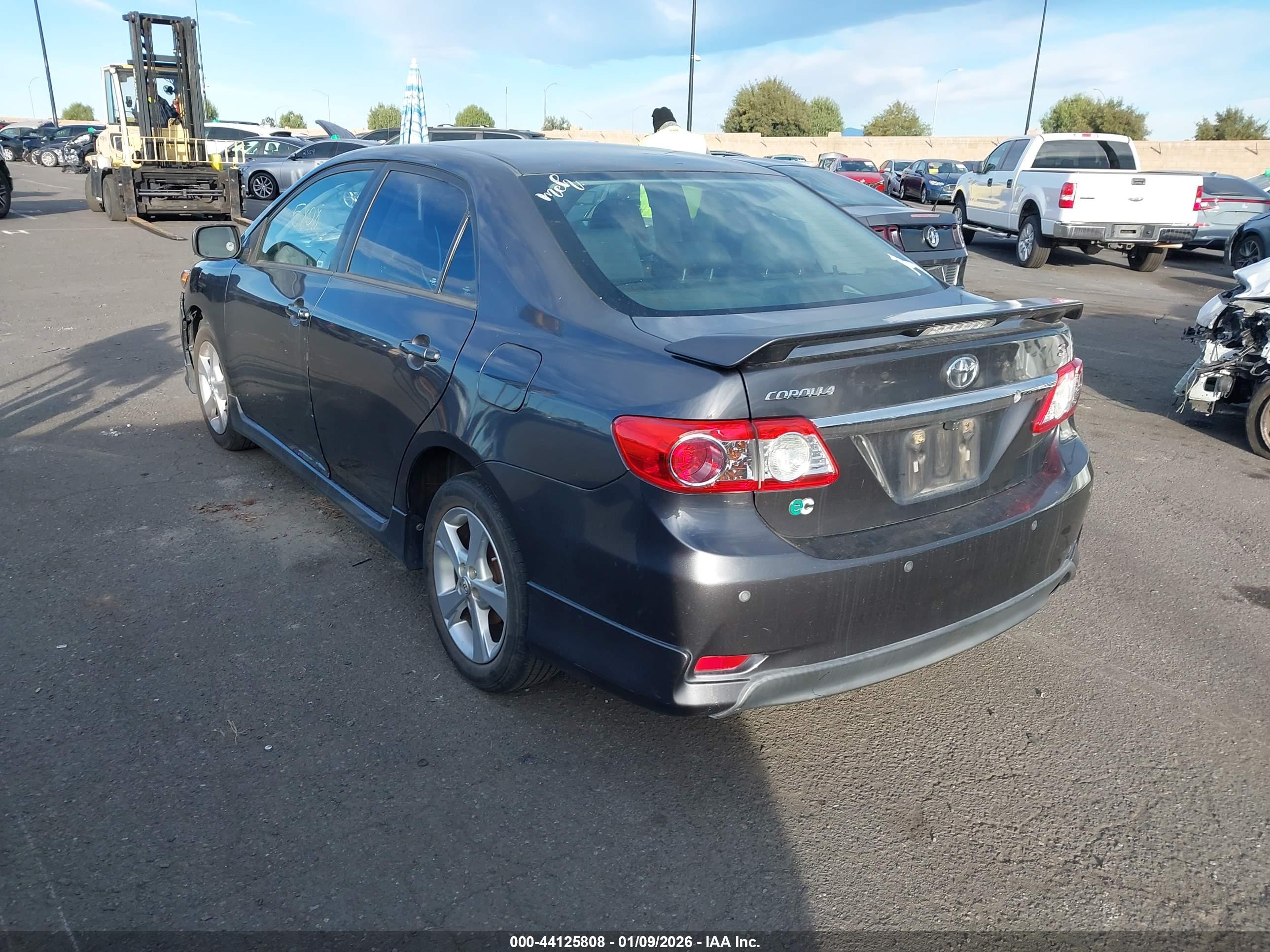 TOYOTA COROLLA image 3