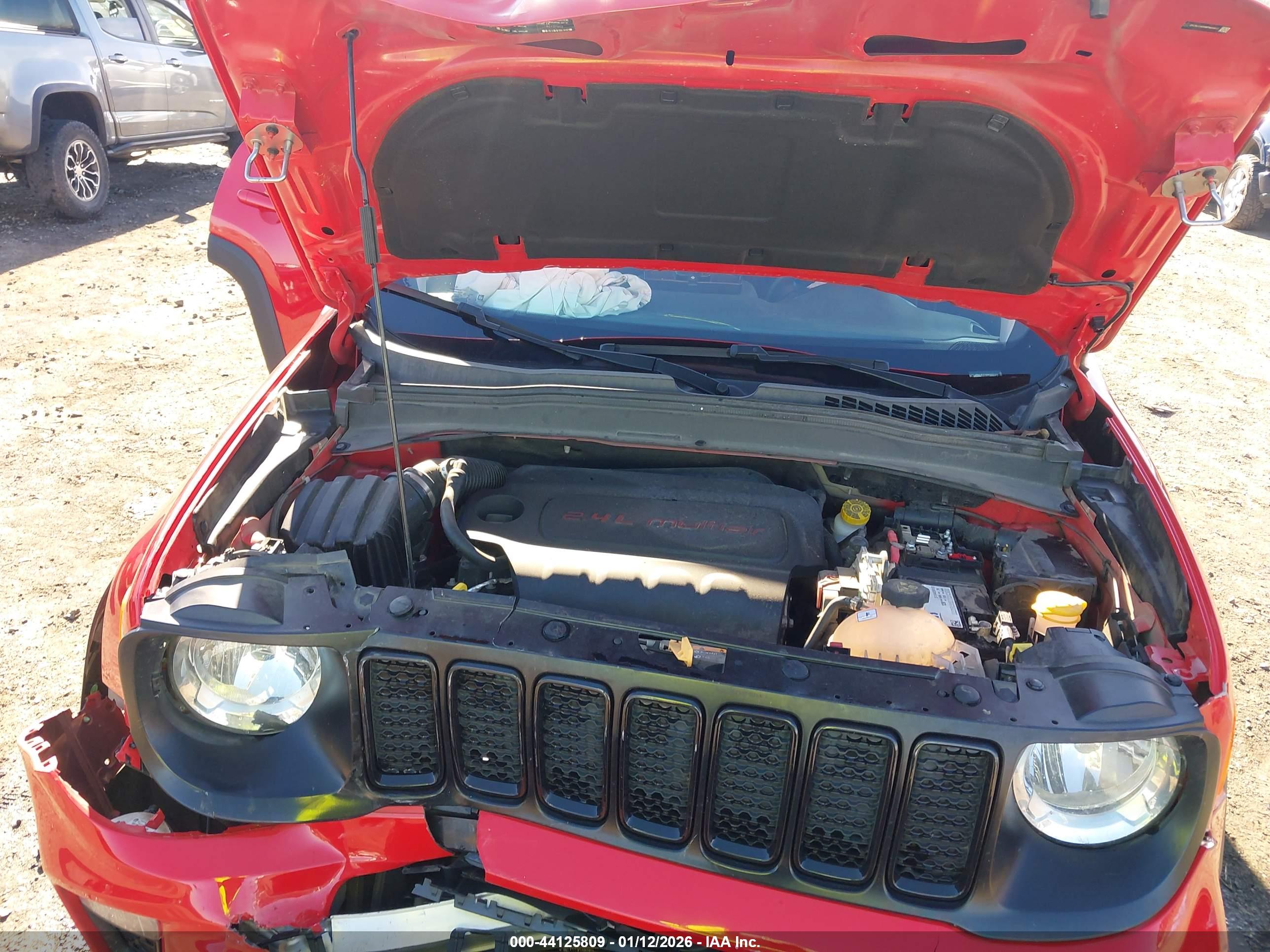 JEEP RENEGADE image 10