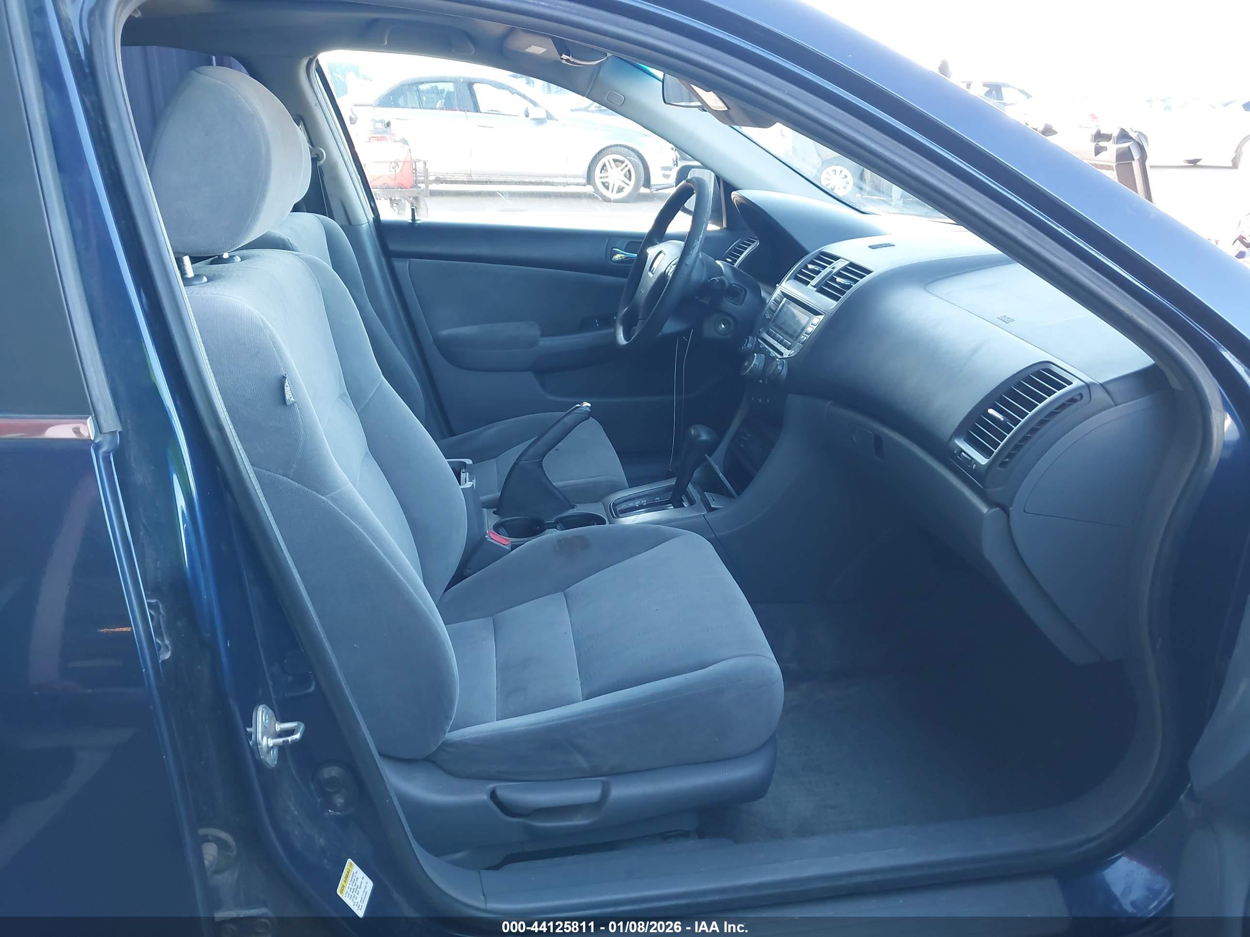 HONDA ACCORD image 5