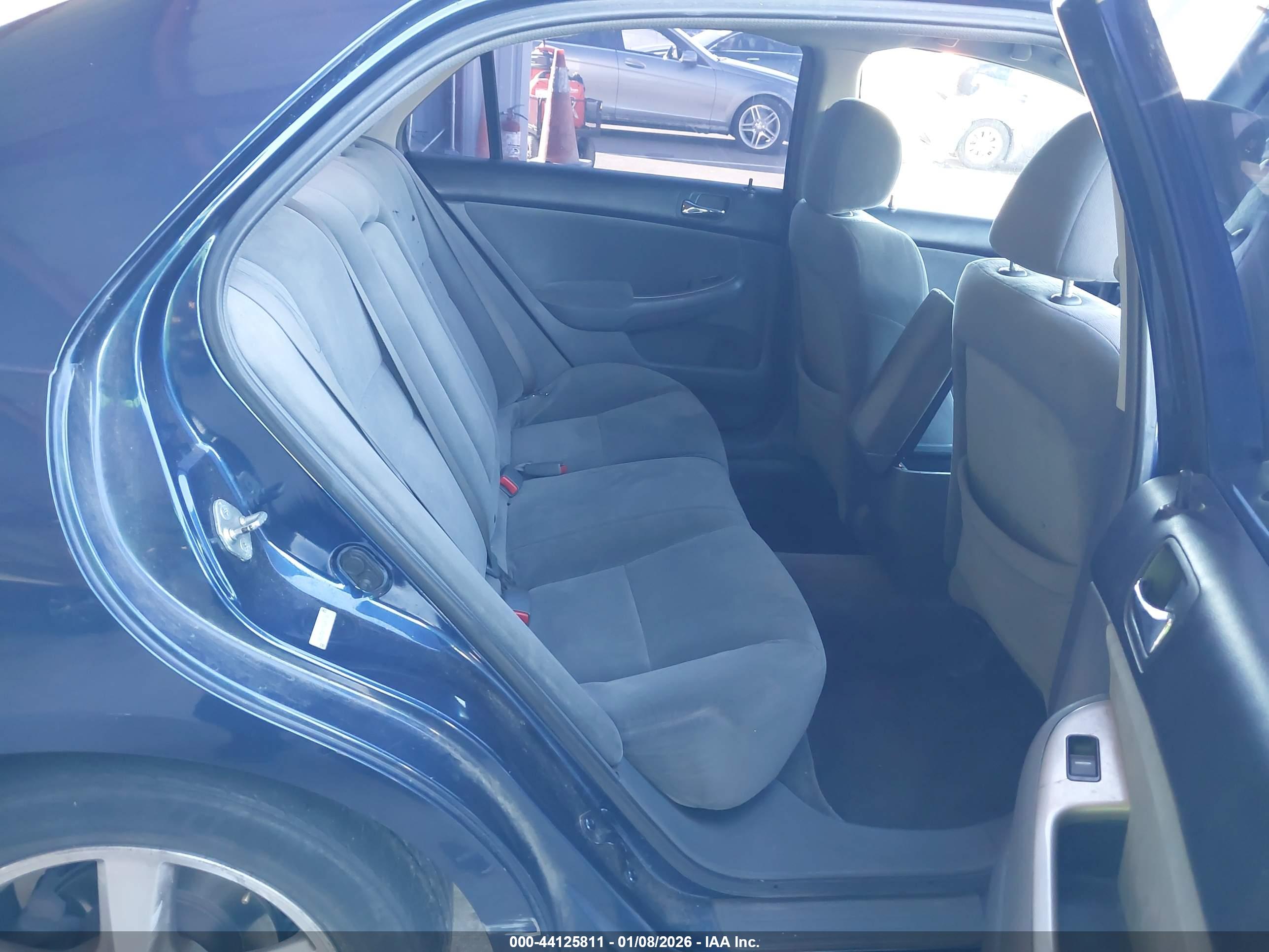 HONDA ACCORD image 8