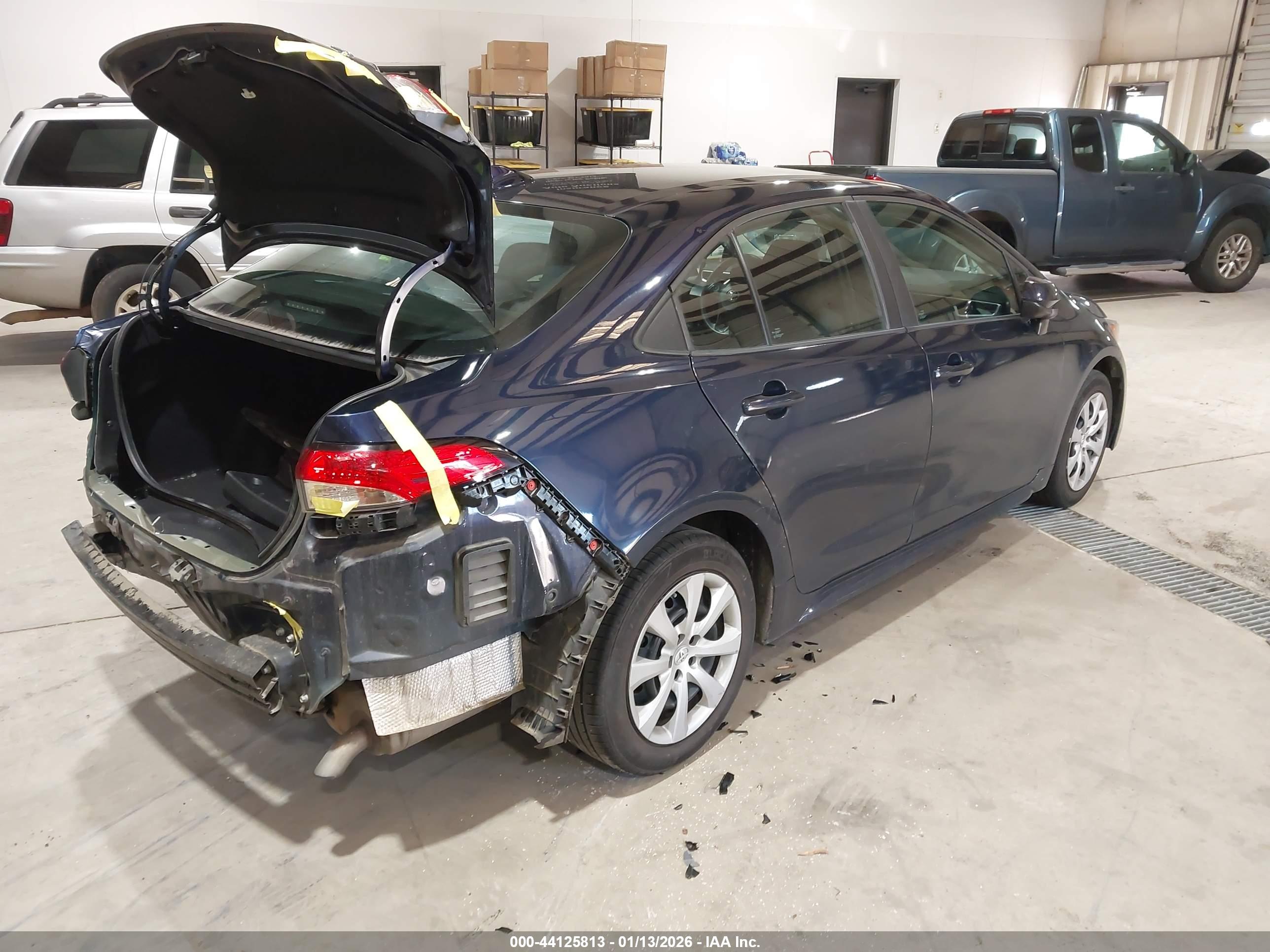 TOYOTA COROLLA image 4