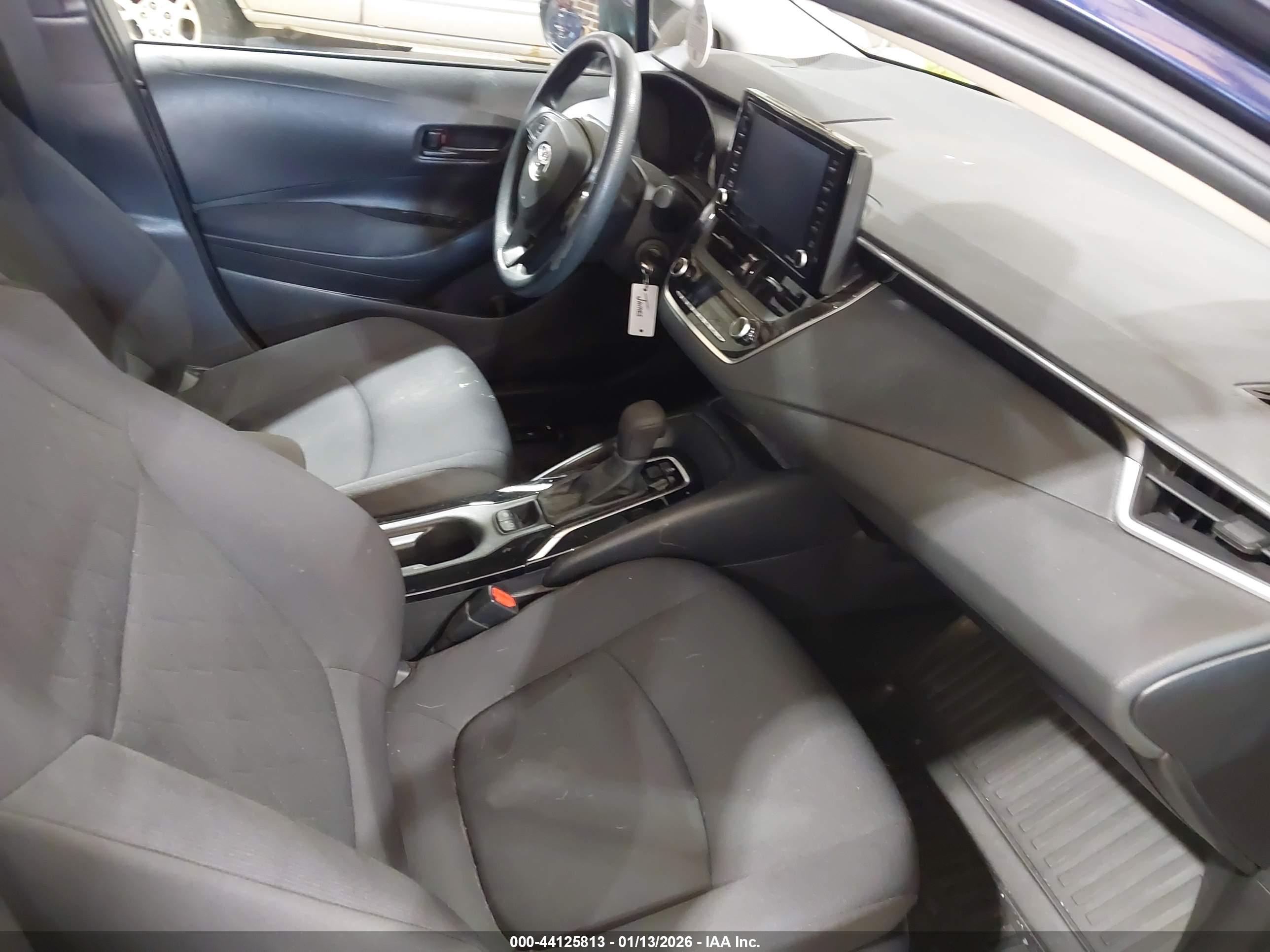 TOYOTA COROLLA image 5