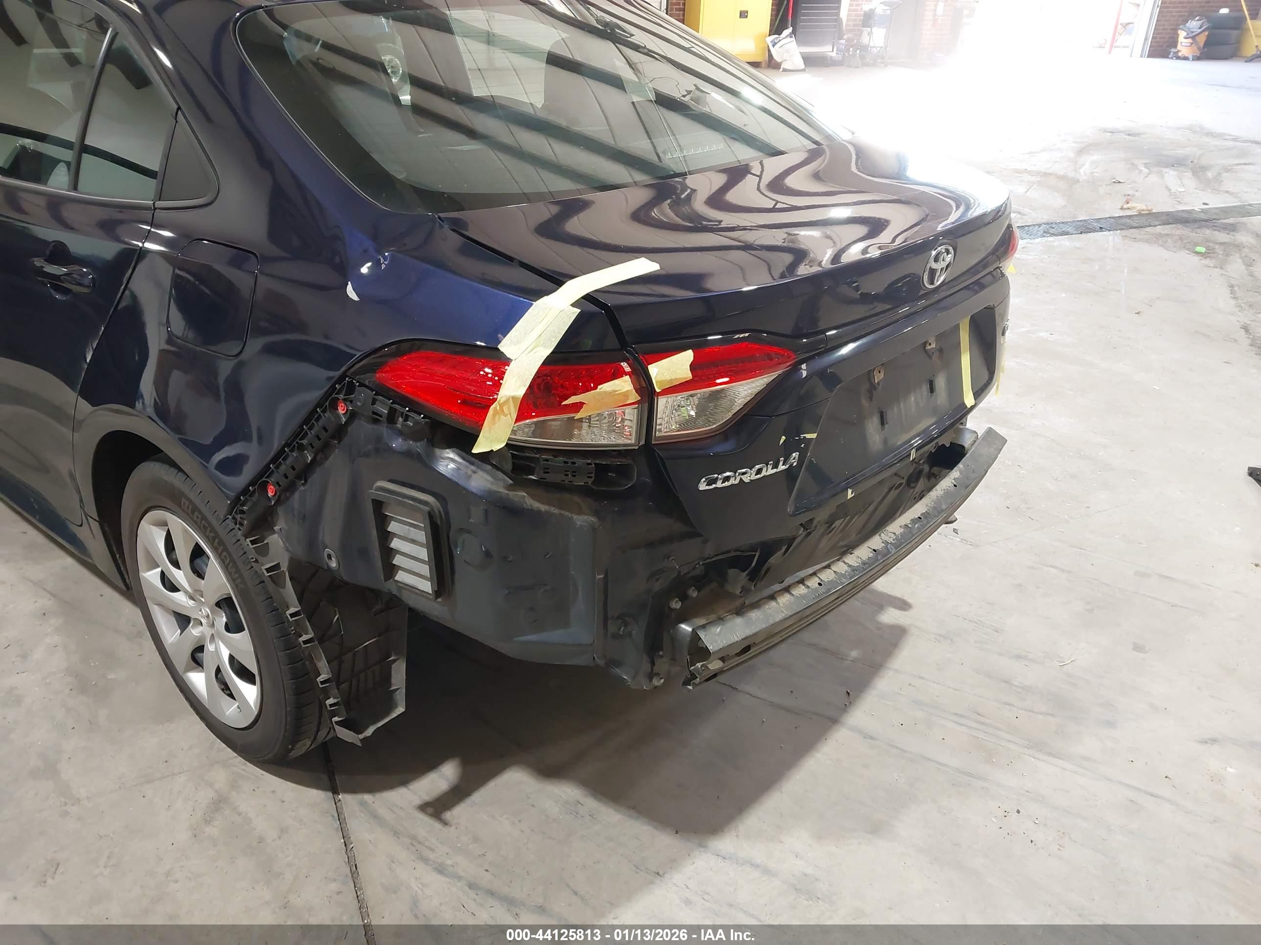 TOYOTA COROLLA image 6