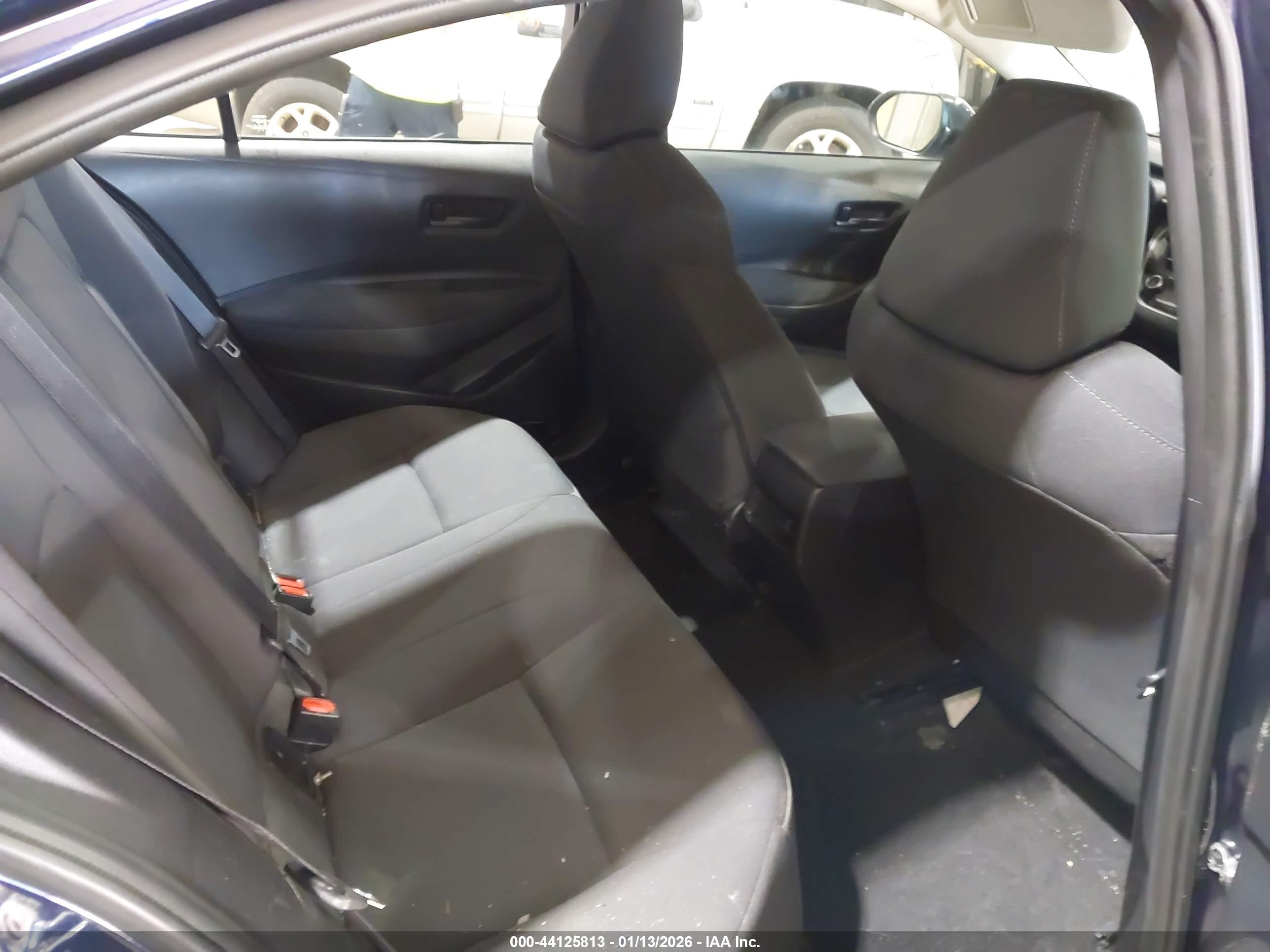 TOYOTA COROLLA image 8