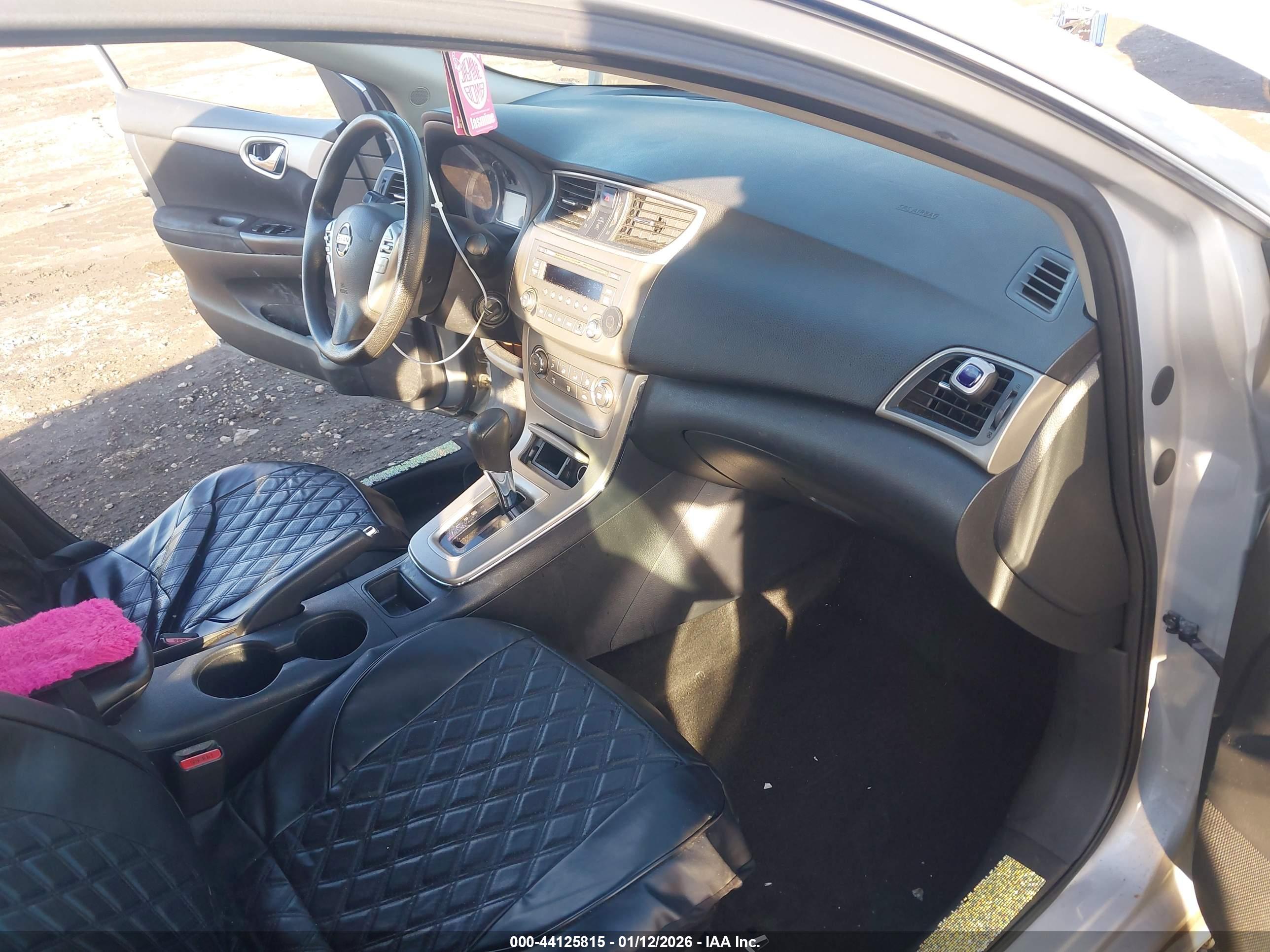 NISSAN SENTRA image 5