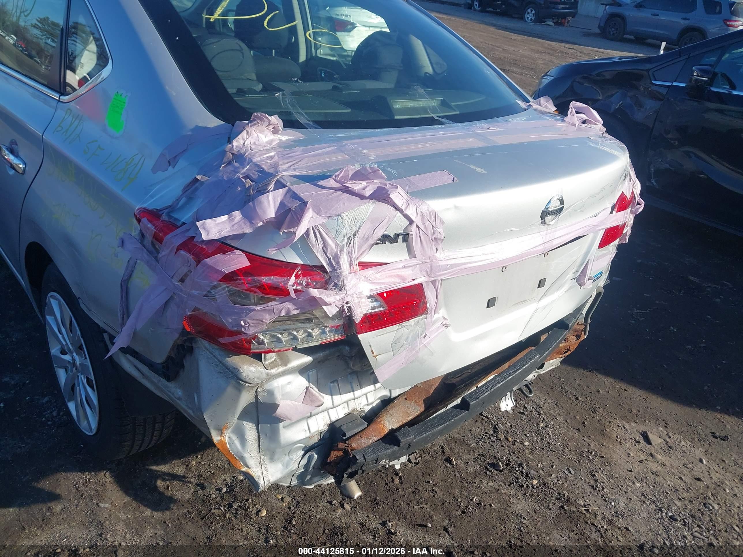 NISSAN SENTRA image 6