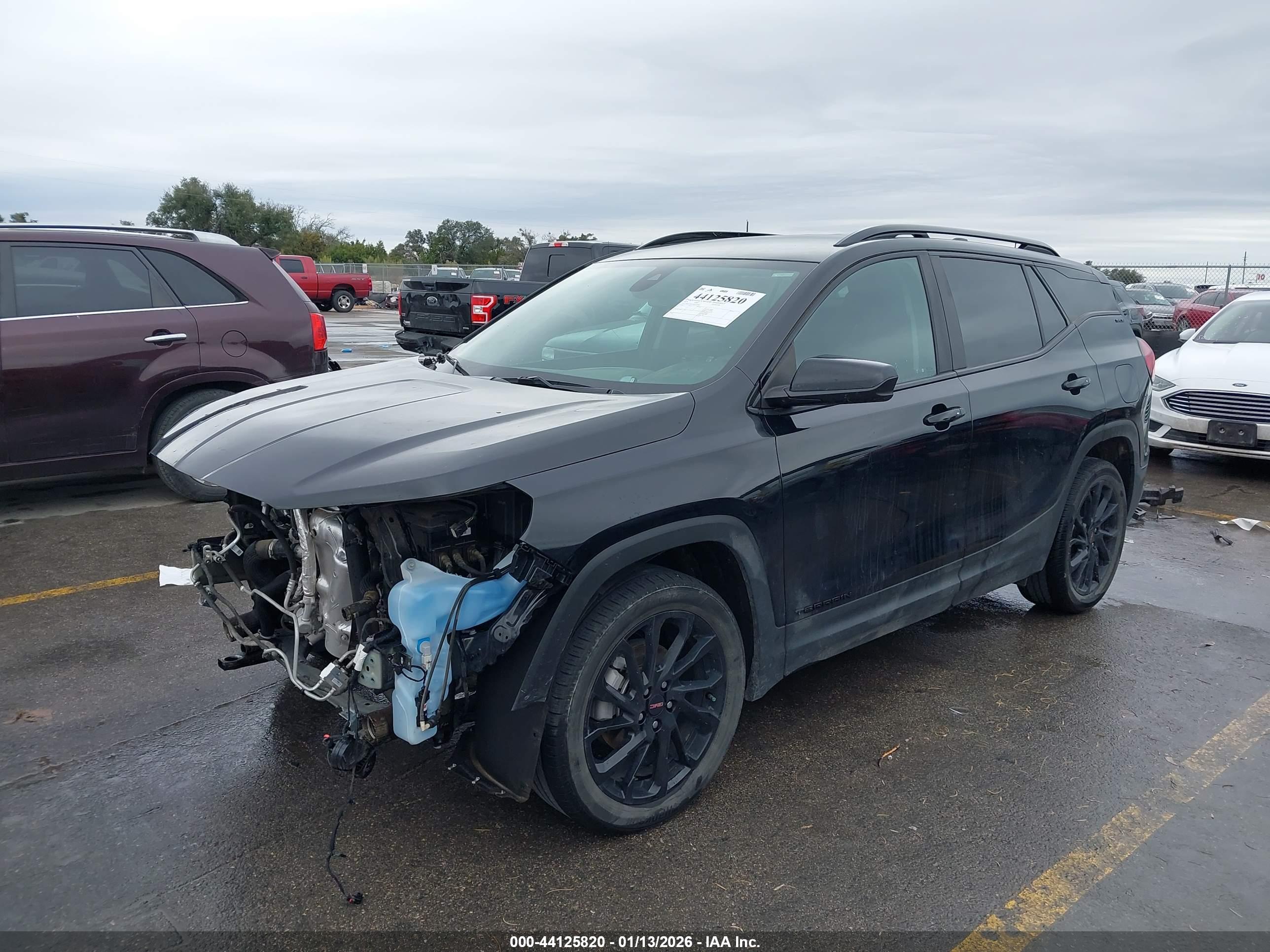 GMC TERRAIN image 2