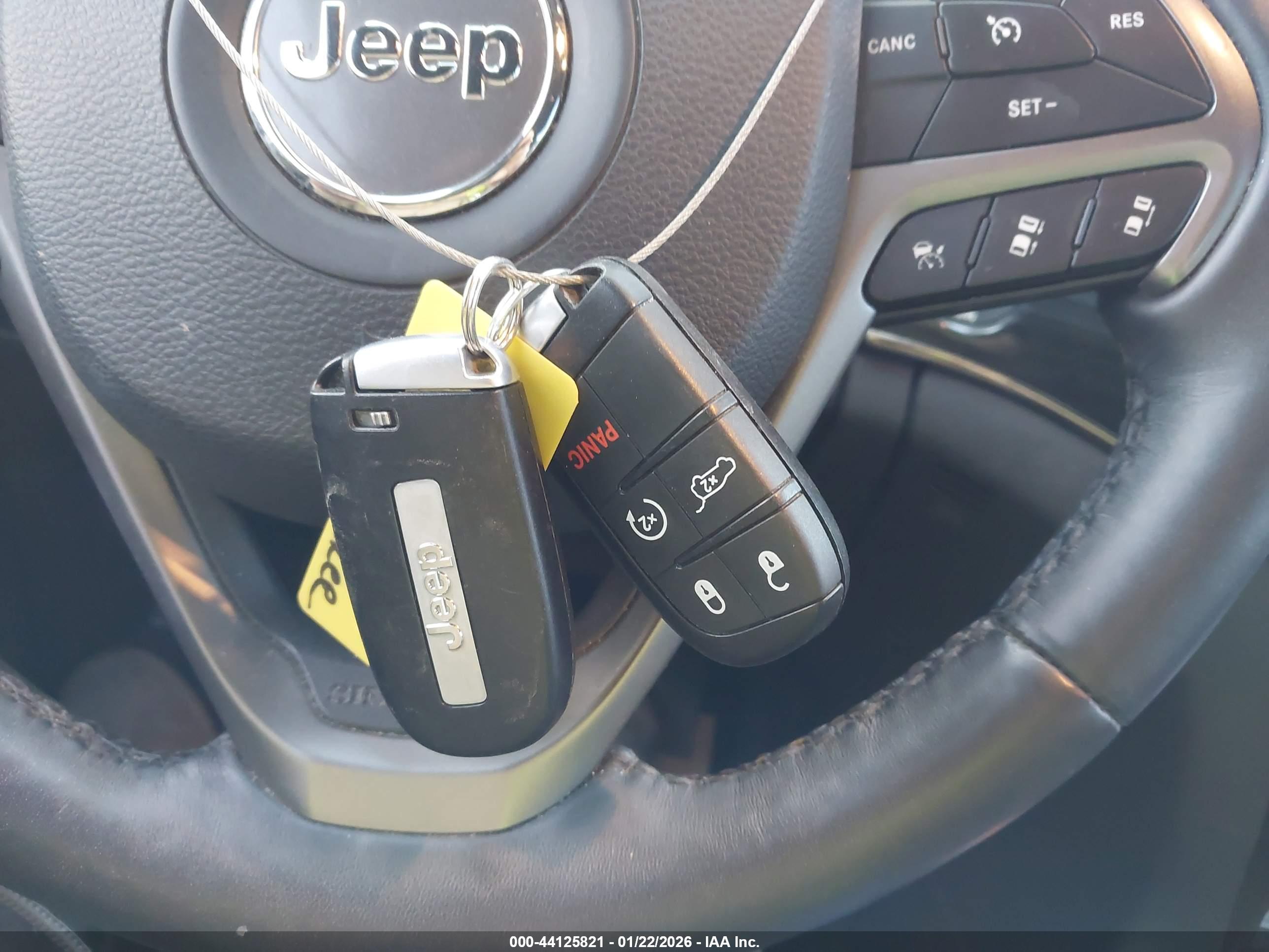 JEEP GRAND image 11